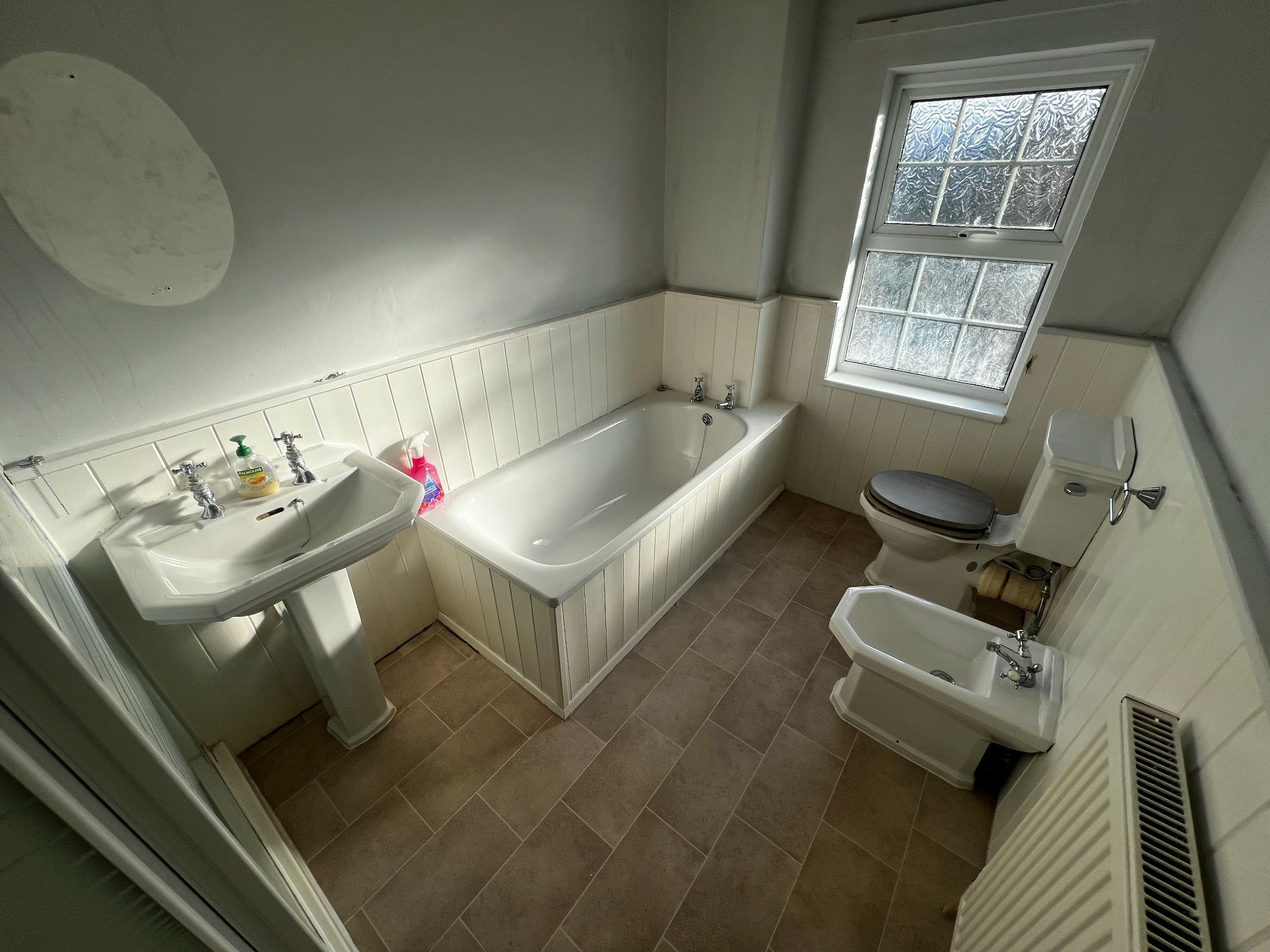 2 bedroom mid terraced house Under Offer in Ipswich - Photograph 18.