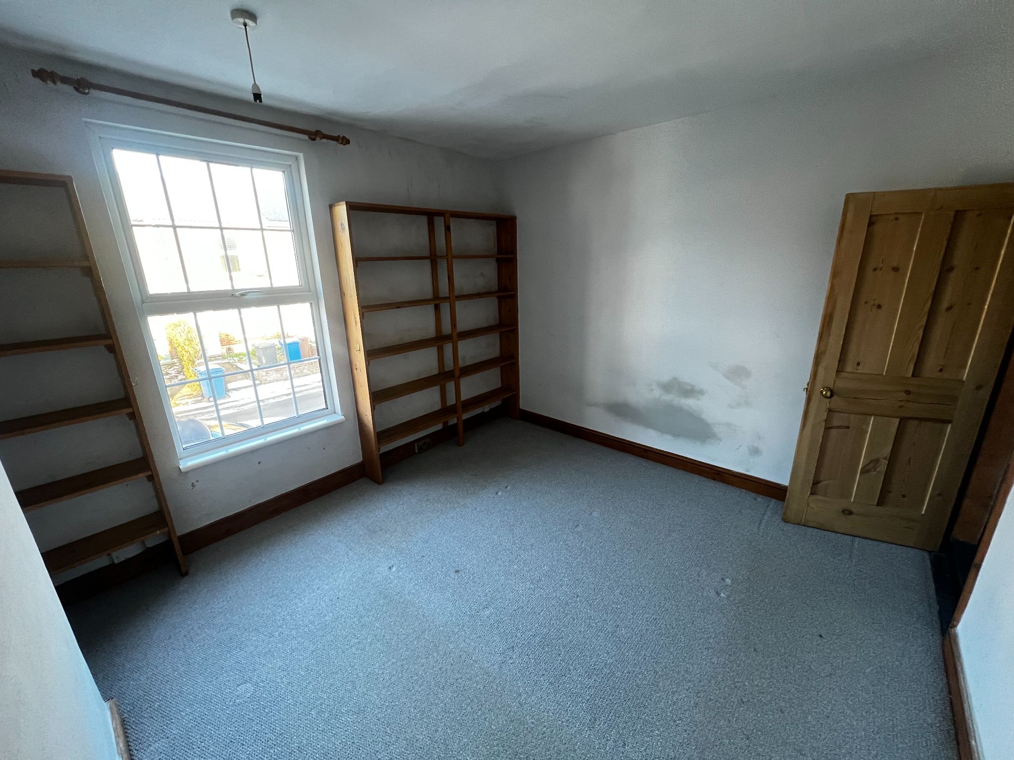 2 bedroom mid terraced house Under Offer in Ipswich - Photograph 15.