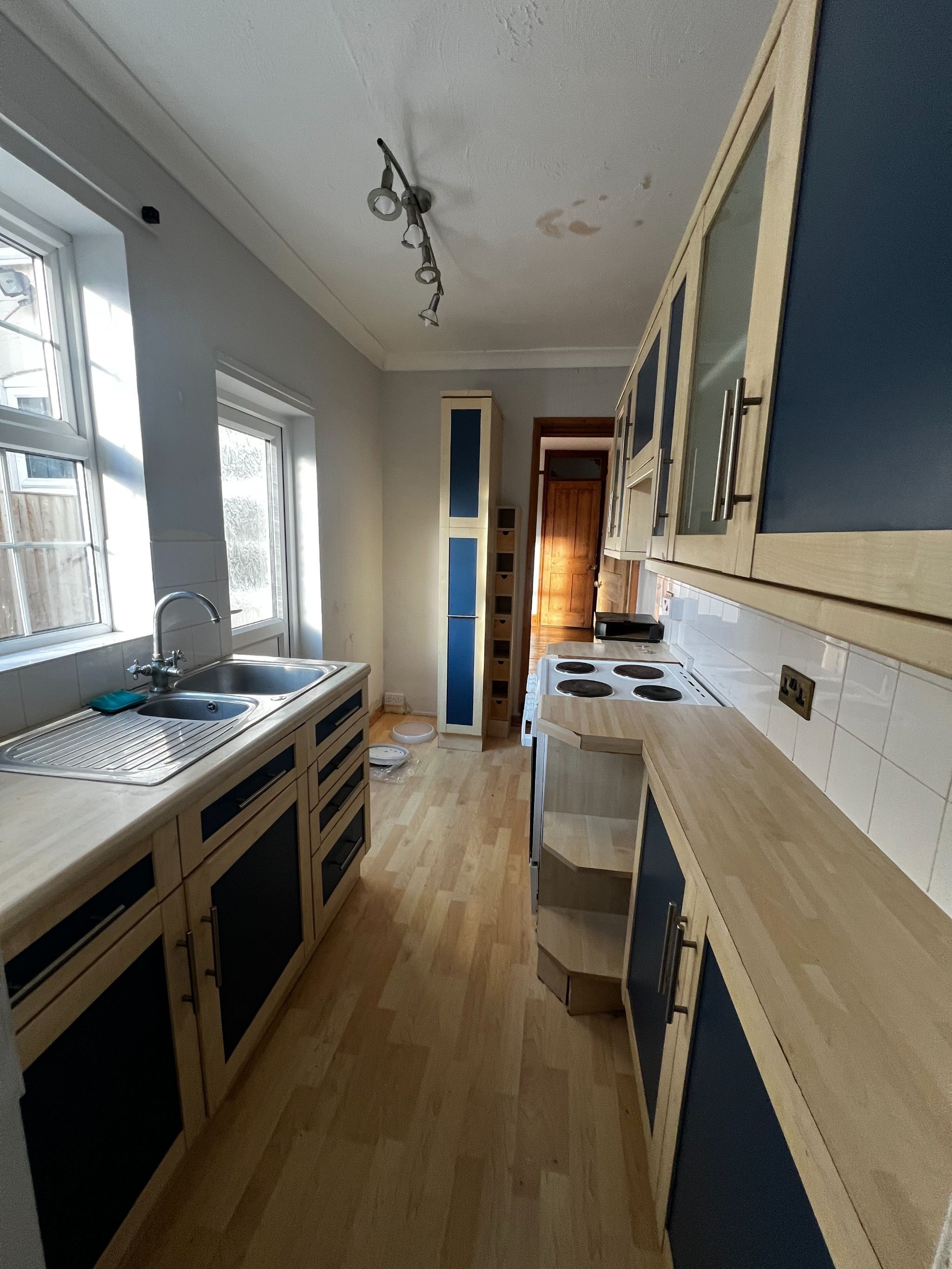 2 bedroom mid terraced house Under Offer in Ipswich - Photograph 14.