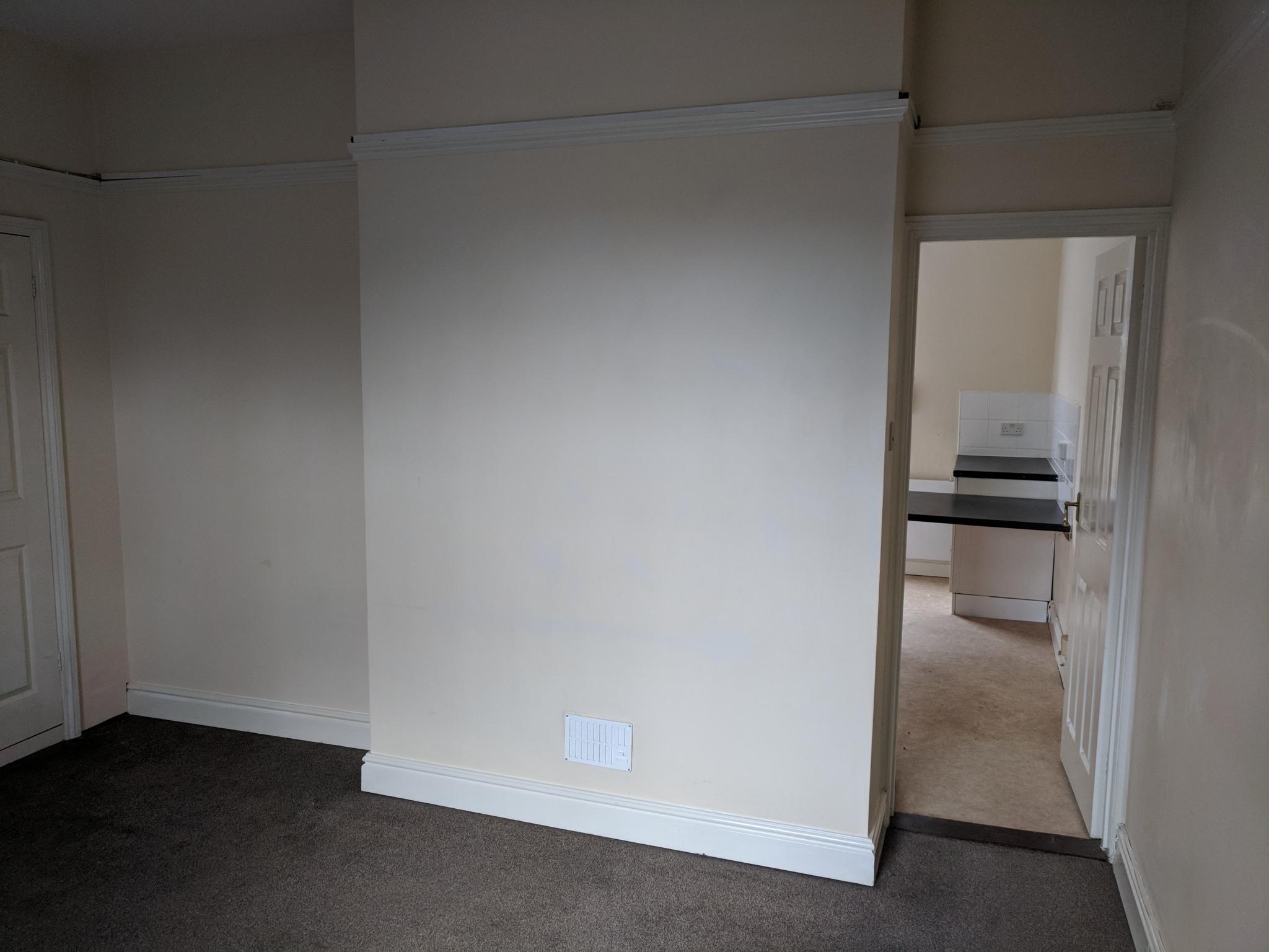 1 bedroom flat flat/apartment To Let in Ipswich - Living Area