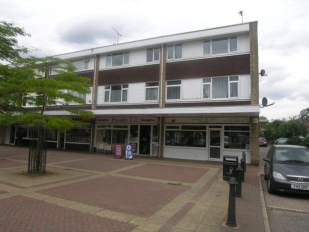 3 bedroom flat flat/apartment To Let in Ipswich - Photograph 1