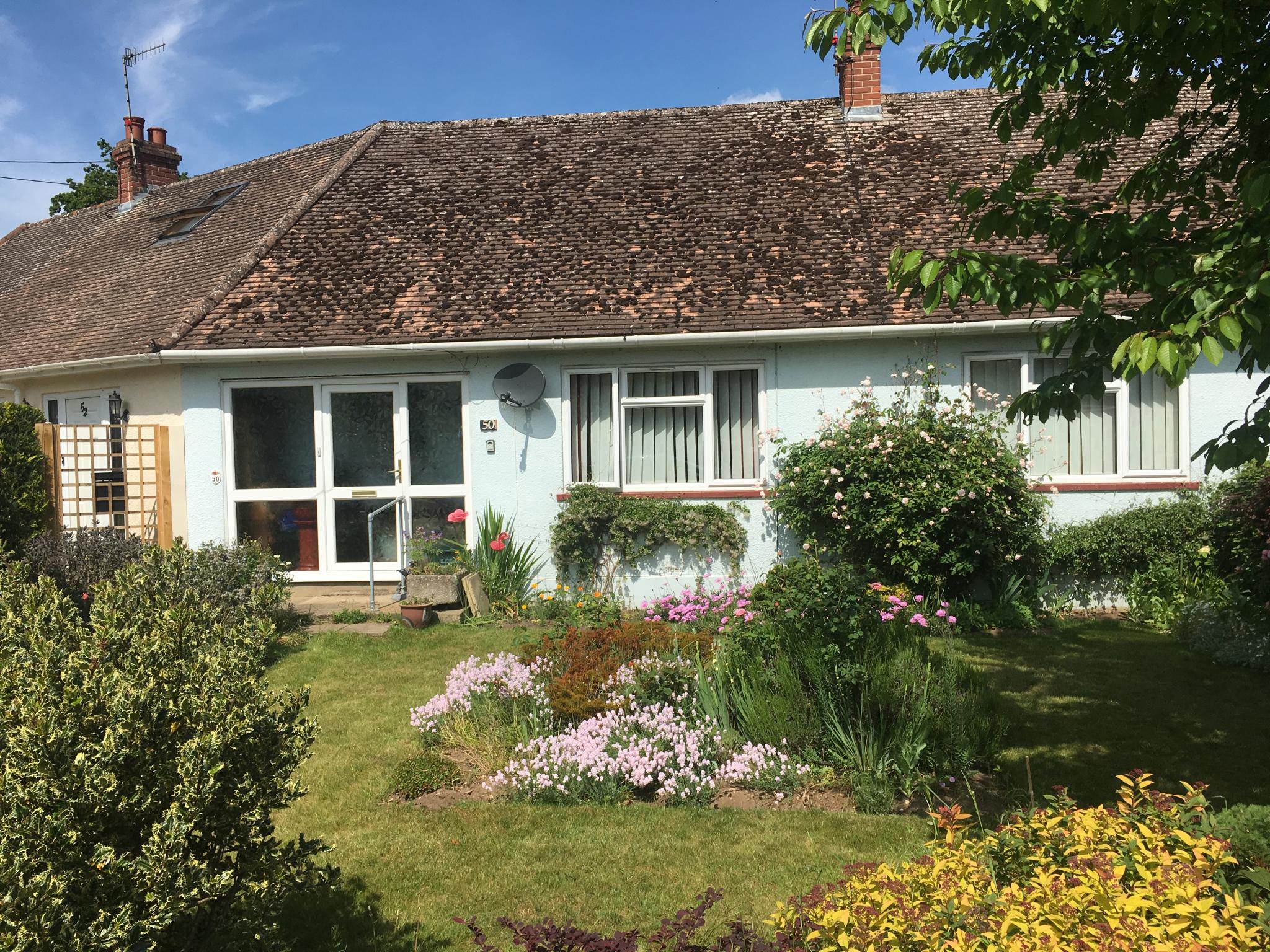 2 bedroom terraced bungalow SSTC in Melton, Woodbridge - 0