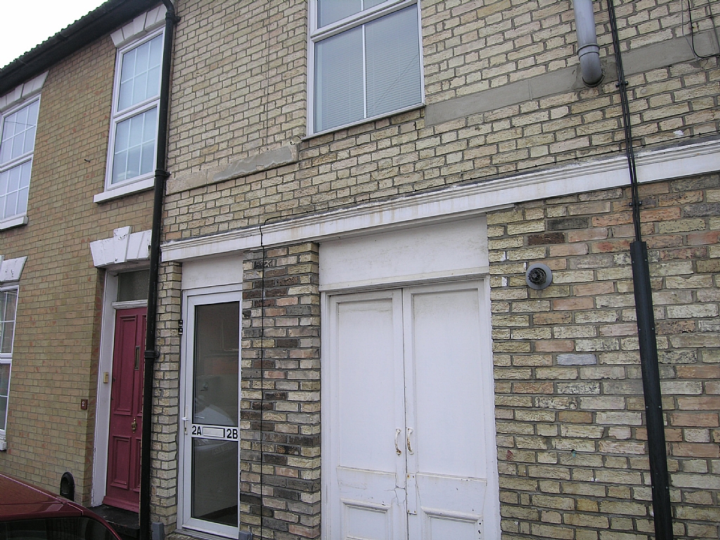 1 bedroom flat flat/apartment To Let in Ipswich - Photograph 1