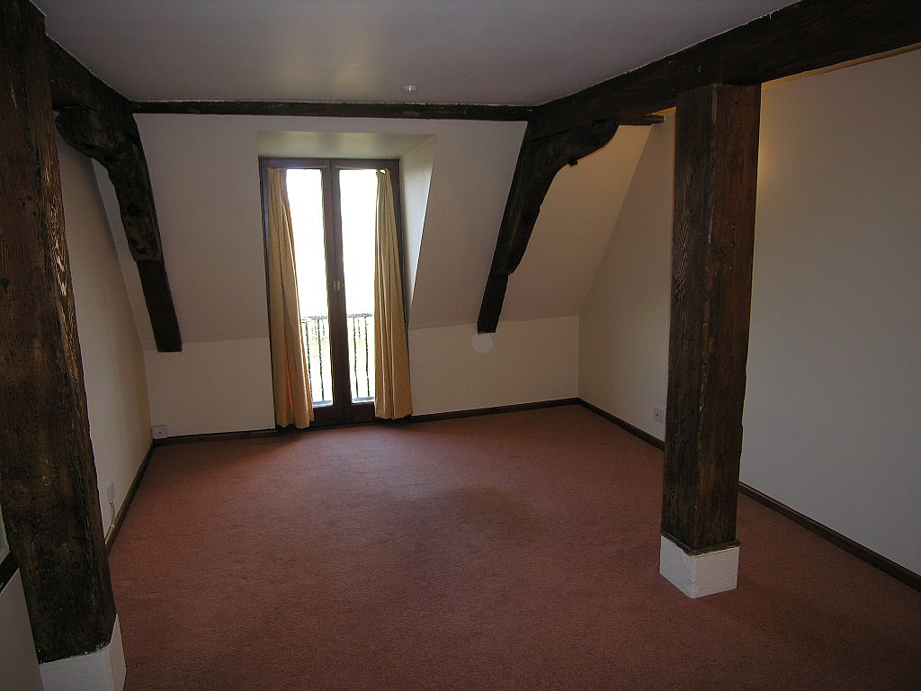 2 bedroom apartment flat/apartment Let in Ipswich - Photograph 2