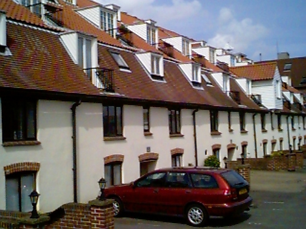 2 bedroom apartment flat/apartment Let in Ipswich - Photograph 1