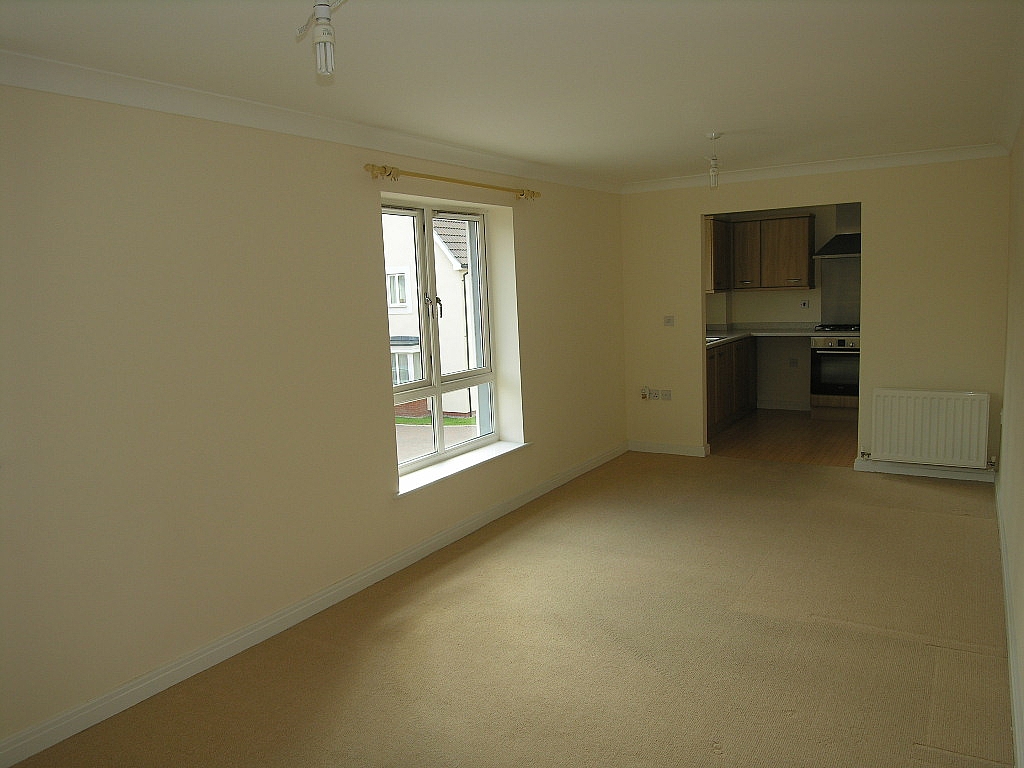 2 bedroom barn conversion house To Let in Ipswich - Photograph 3