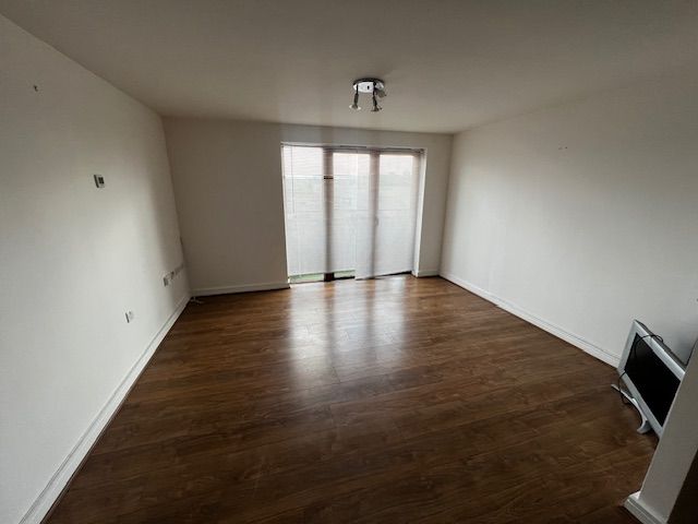 2 bedroom apartment flat/apartment To Let in Ipswich - Property photograph.