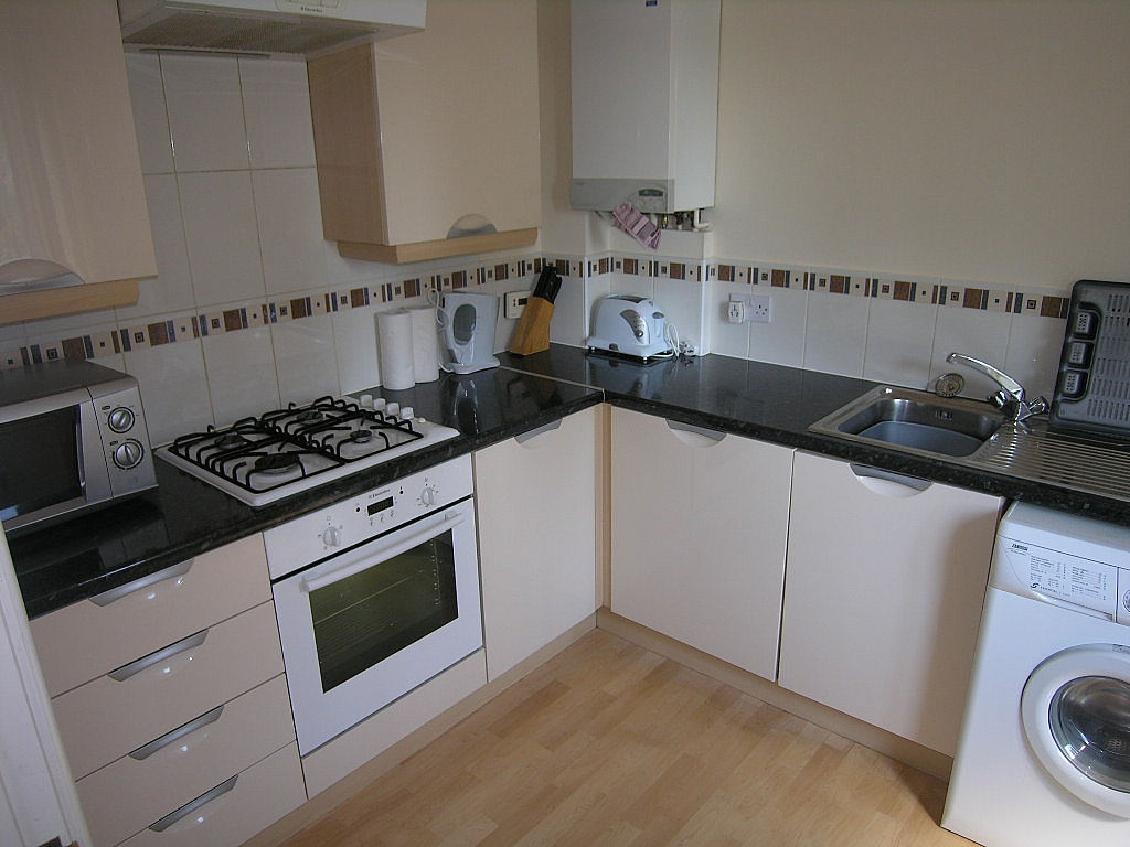 2 bedroom flat flat/apartment Let Agreed in Ipswich - Photograph 3