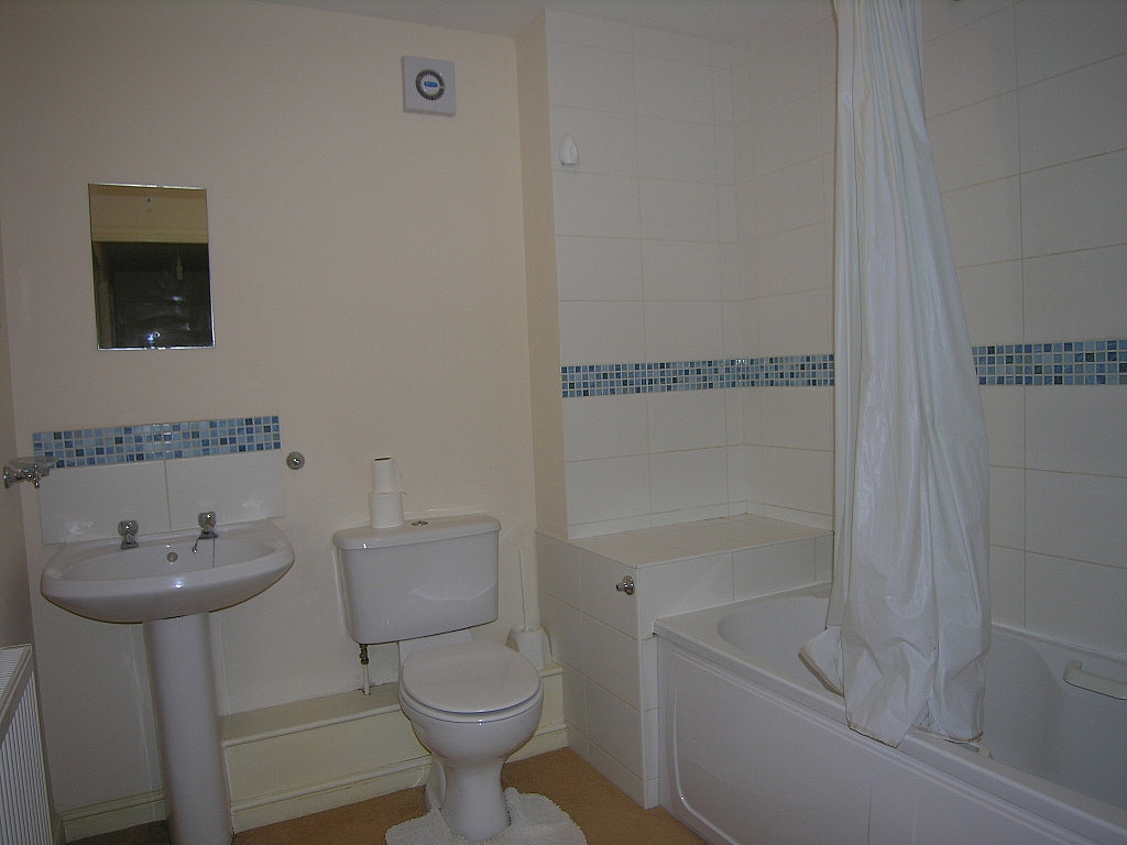2 bedroom flat flat/apartment Let Agreed in Ipswich - Photograph 4