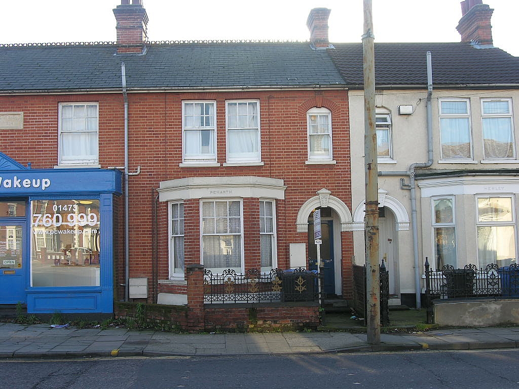 1 bedroom studio flat/apartment To Let in Ipswich - Photograph 1