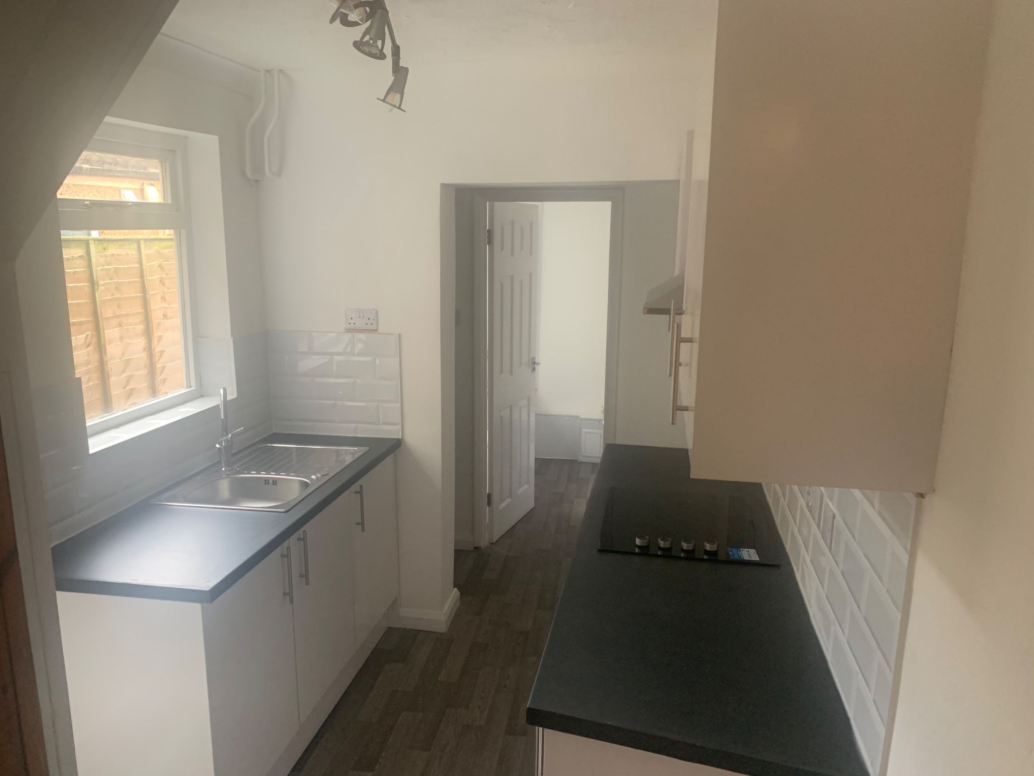 3 bedroom mid terraced house To Let in Ipswich - Property photograph.