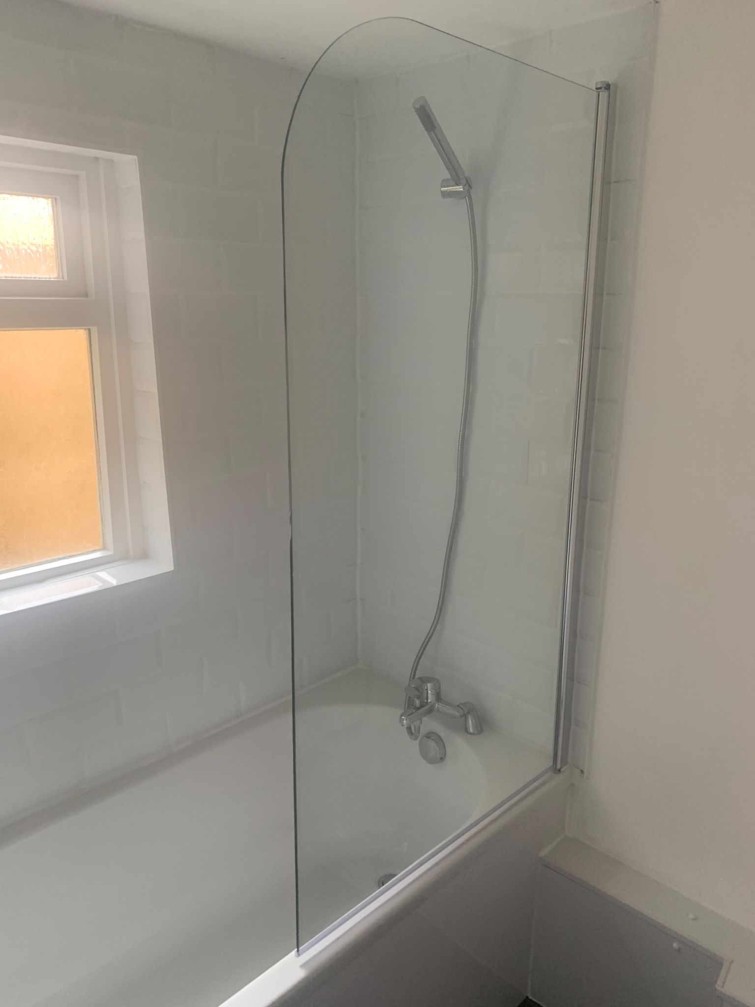 3 bedroom mid terraced house To Let in Ipswich - Photograph 5.