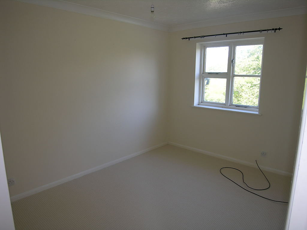 3 bedroom detached house To Let in Kesgrave - Photograph 4