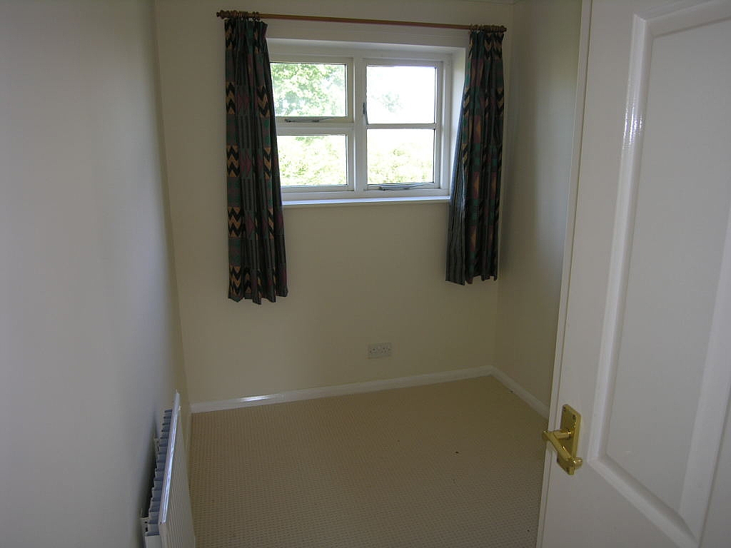 3 bedroom detached house To Let in Kesgrave - Photograph 5