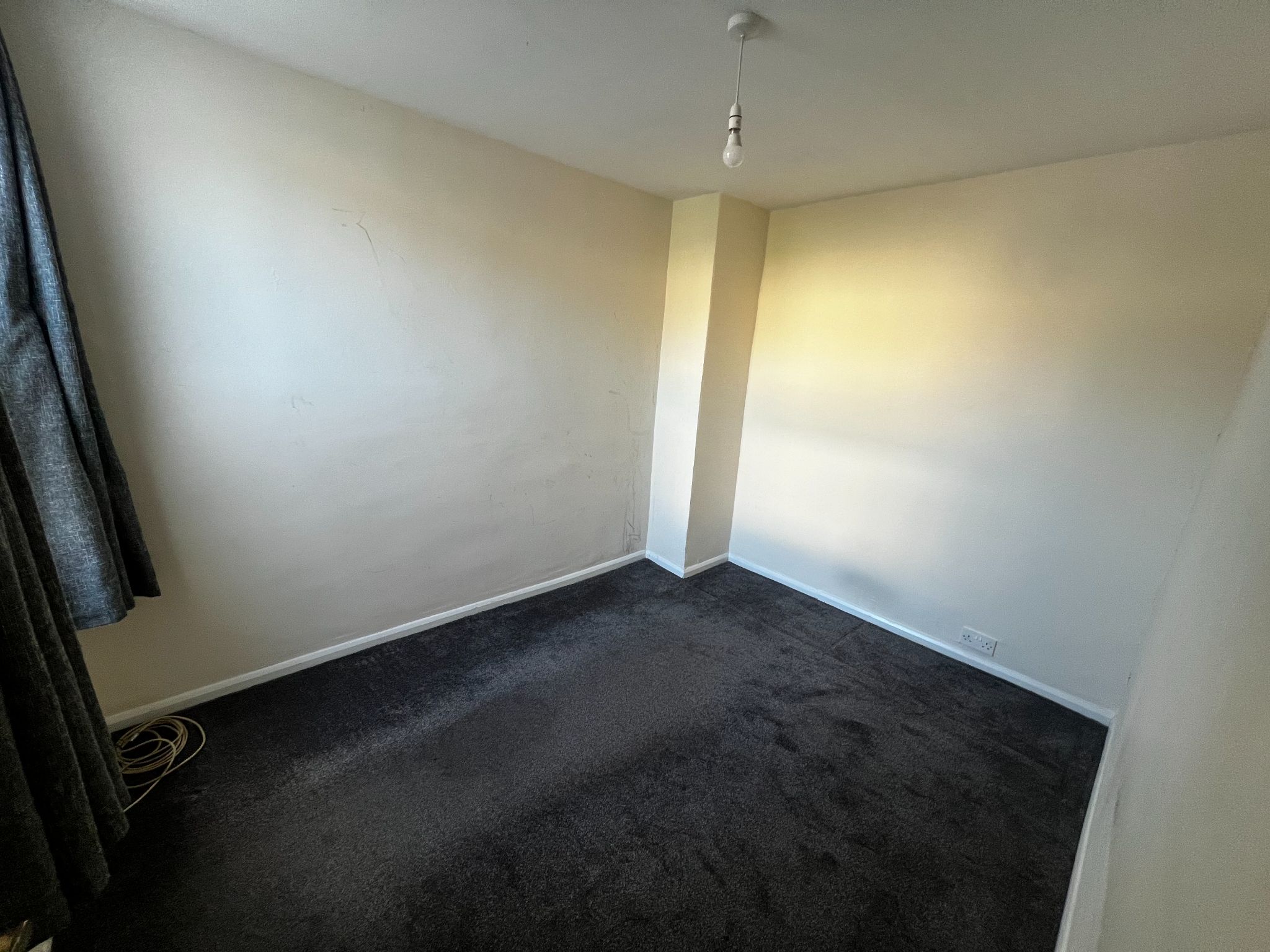 2 bedroom end terraced house To Let in Ipswich - Photograph 3.