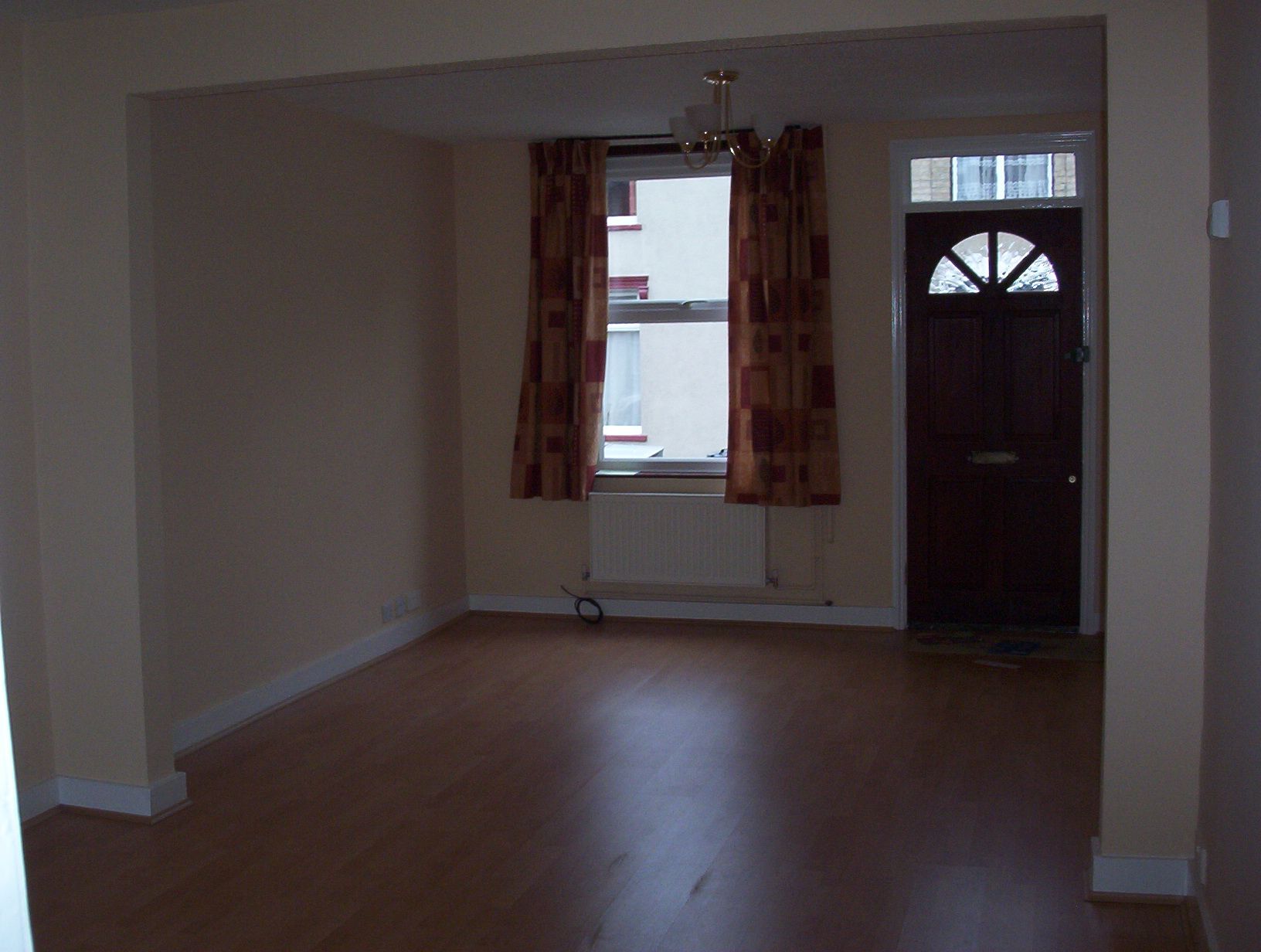 2 bedroom end terraced house To Let in Ipswich - Photograph 12.