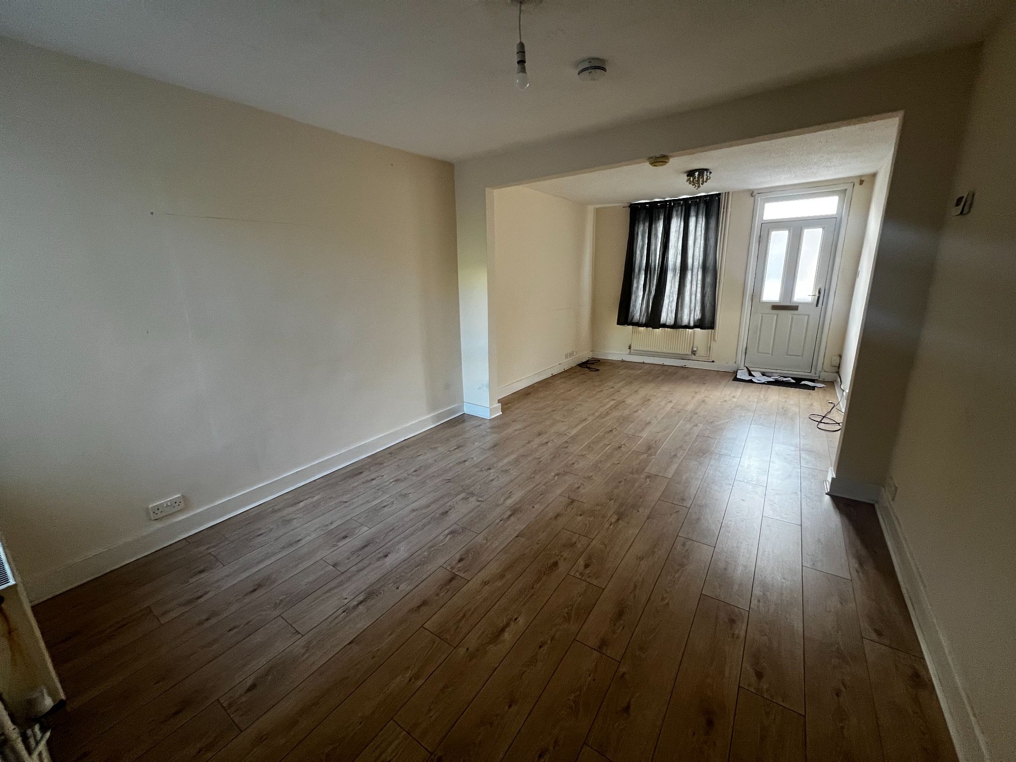 2 bedroom end terraced house To Let in Ipswich - Photograph 8.