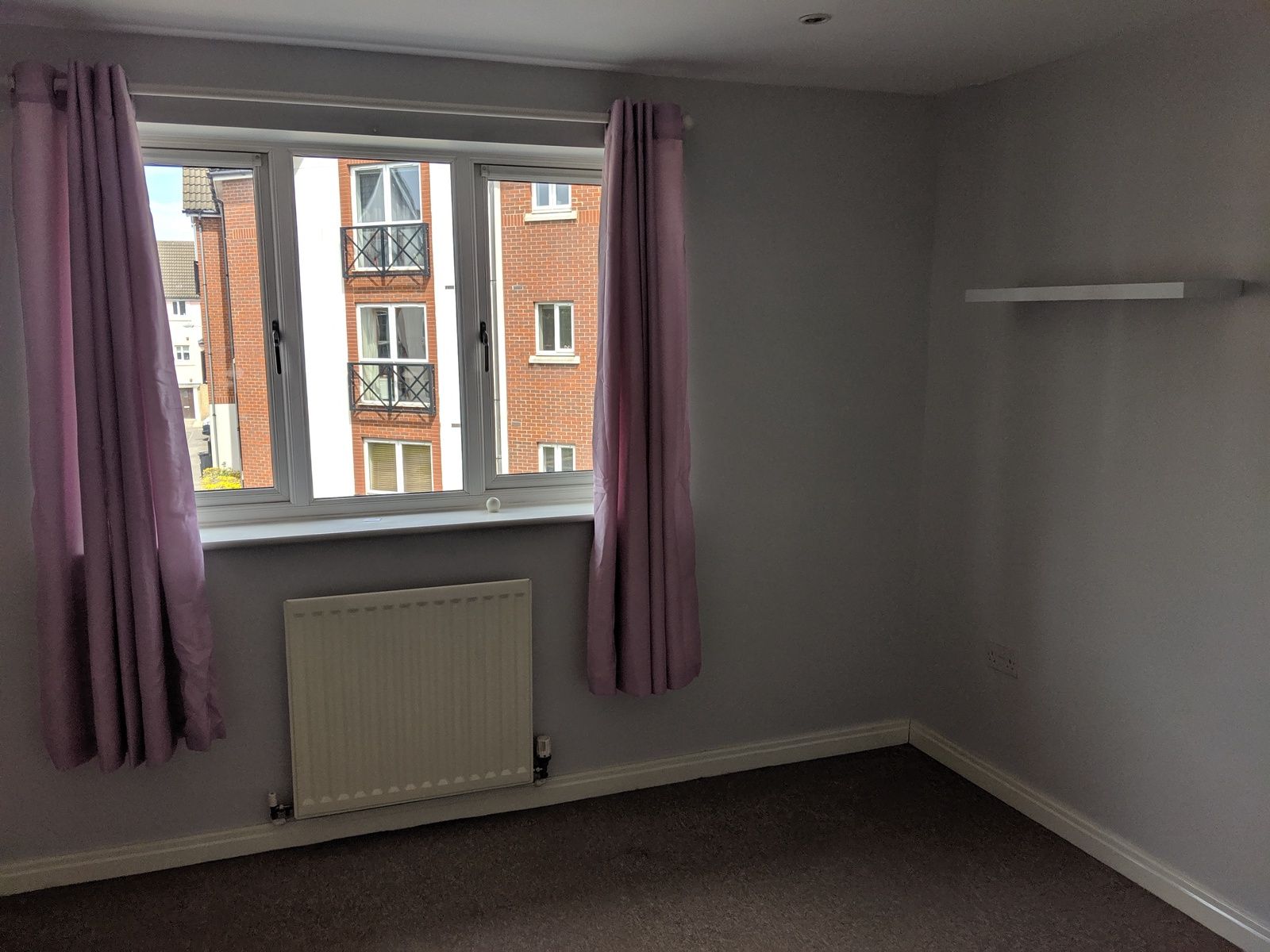 2 bedroom mid terraced house To Let in Ipswich - Photograph 4