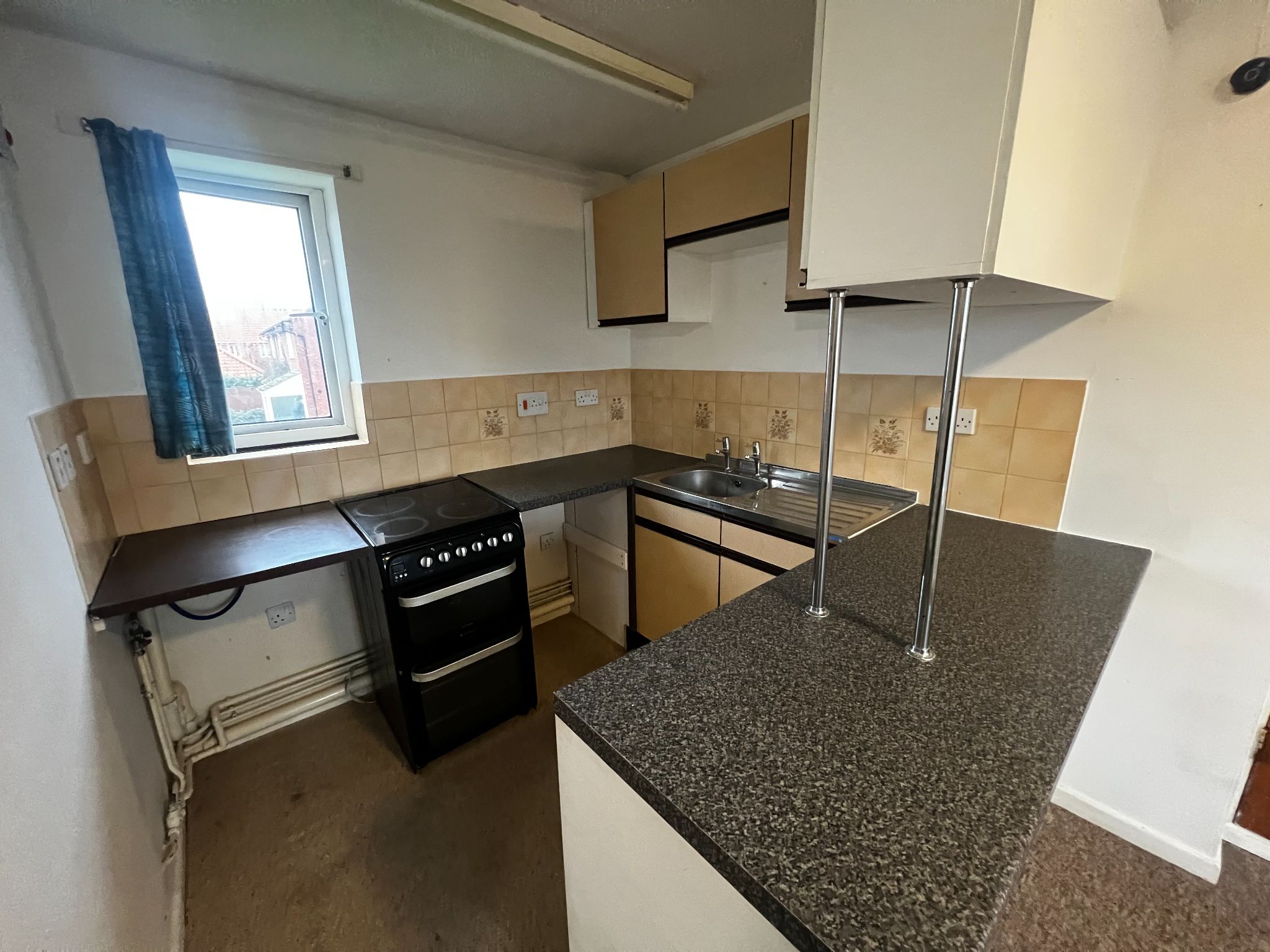 Studio Flat/apartment To Let in Felixstowe - Photograph 4.