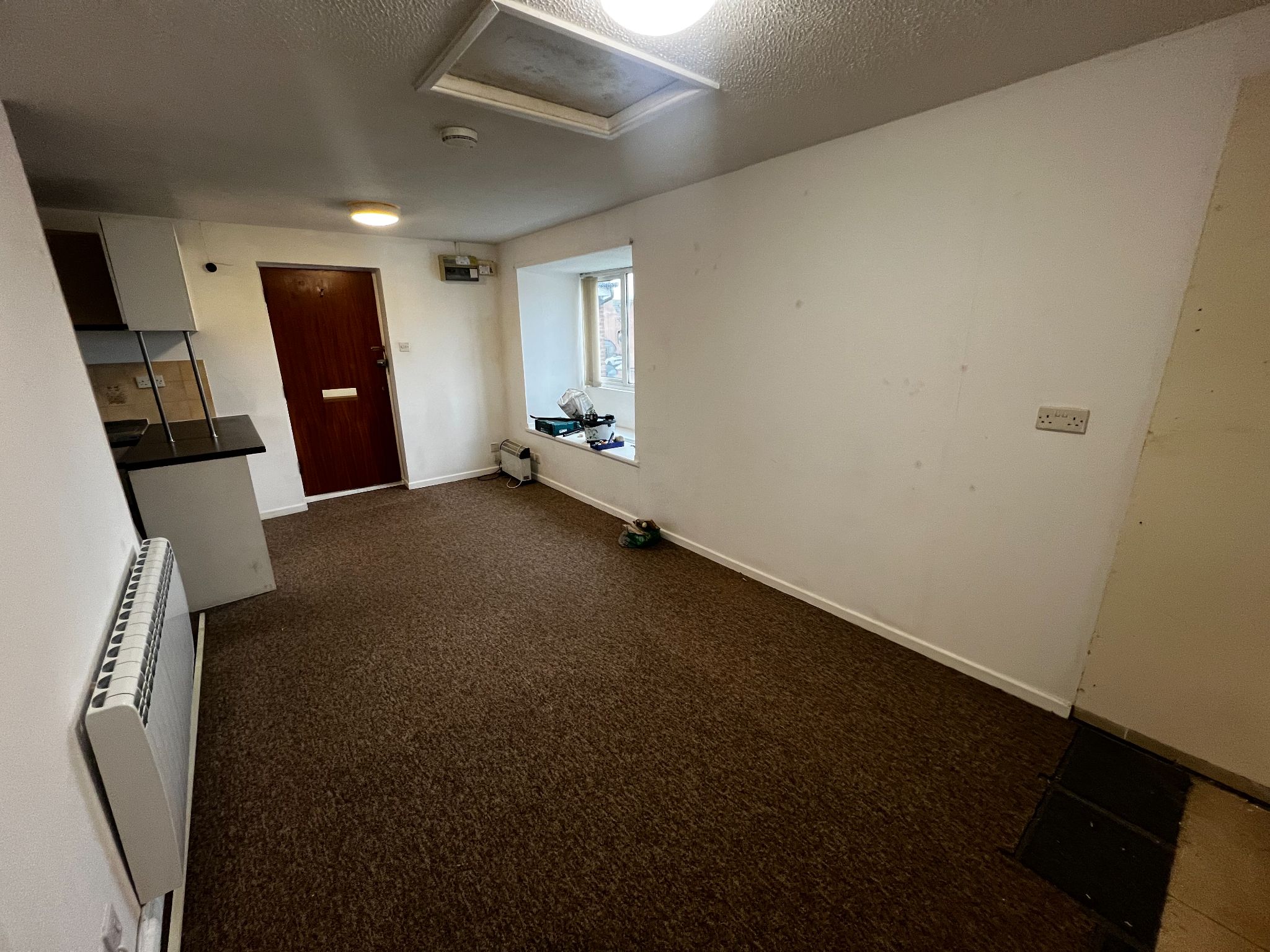 Studio Flat/apartment To Let in Felixstowe - Photograph 5.