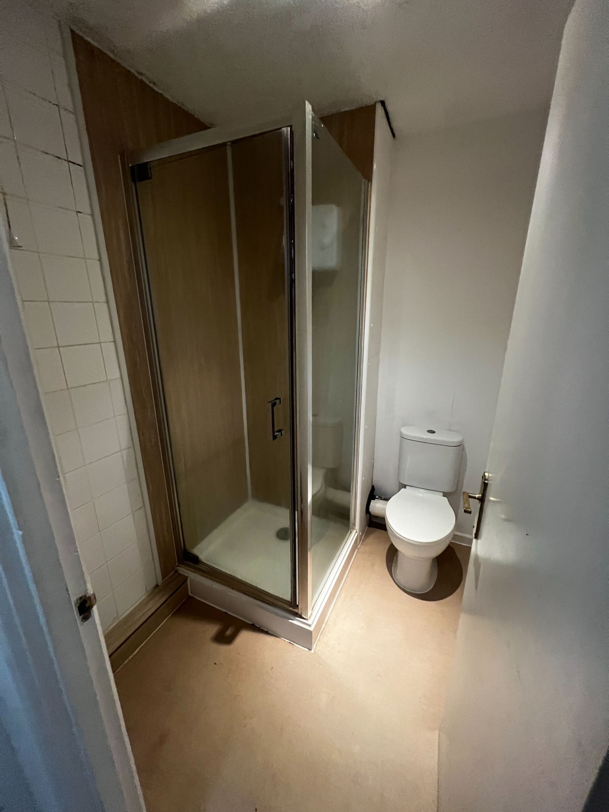 Studio Flat/apartment To Let in Felixstowe - Photograph 2.