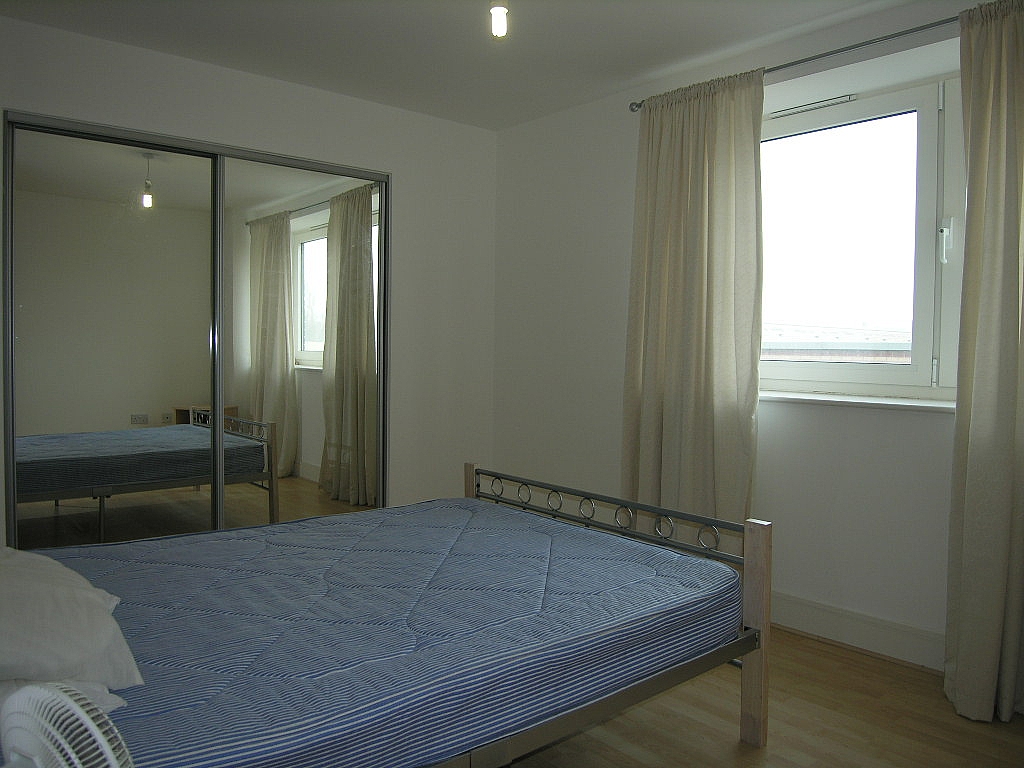 1 bedroom apartment flat/apartment To Let in Ipswich - Photograph 3