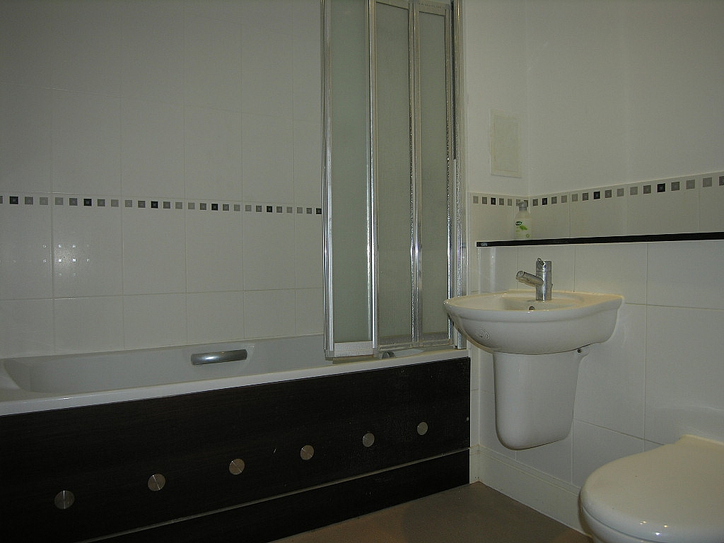 1 bedroom apartment flat/apartment To Let in Ipswich - Photograph 4