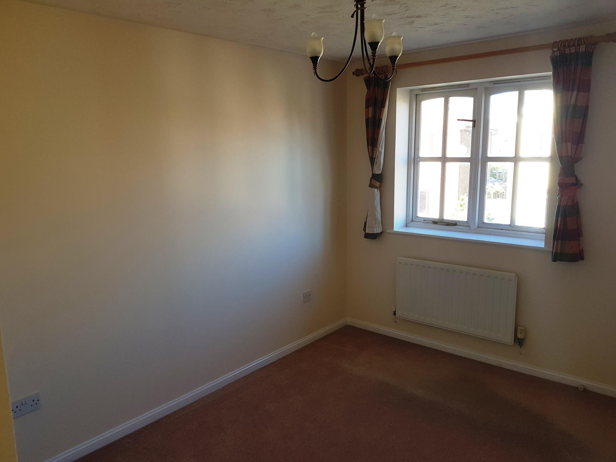 3 bedroom detached house SSTC in Ipswich - 6