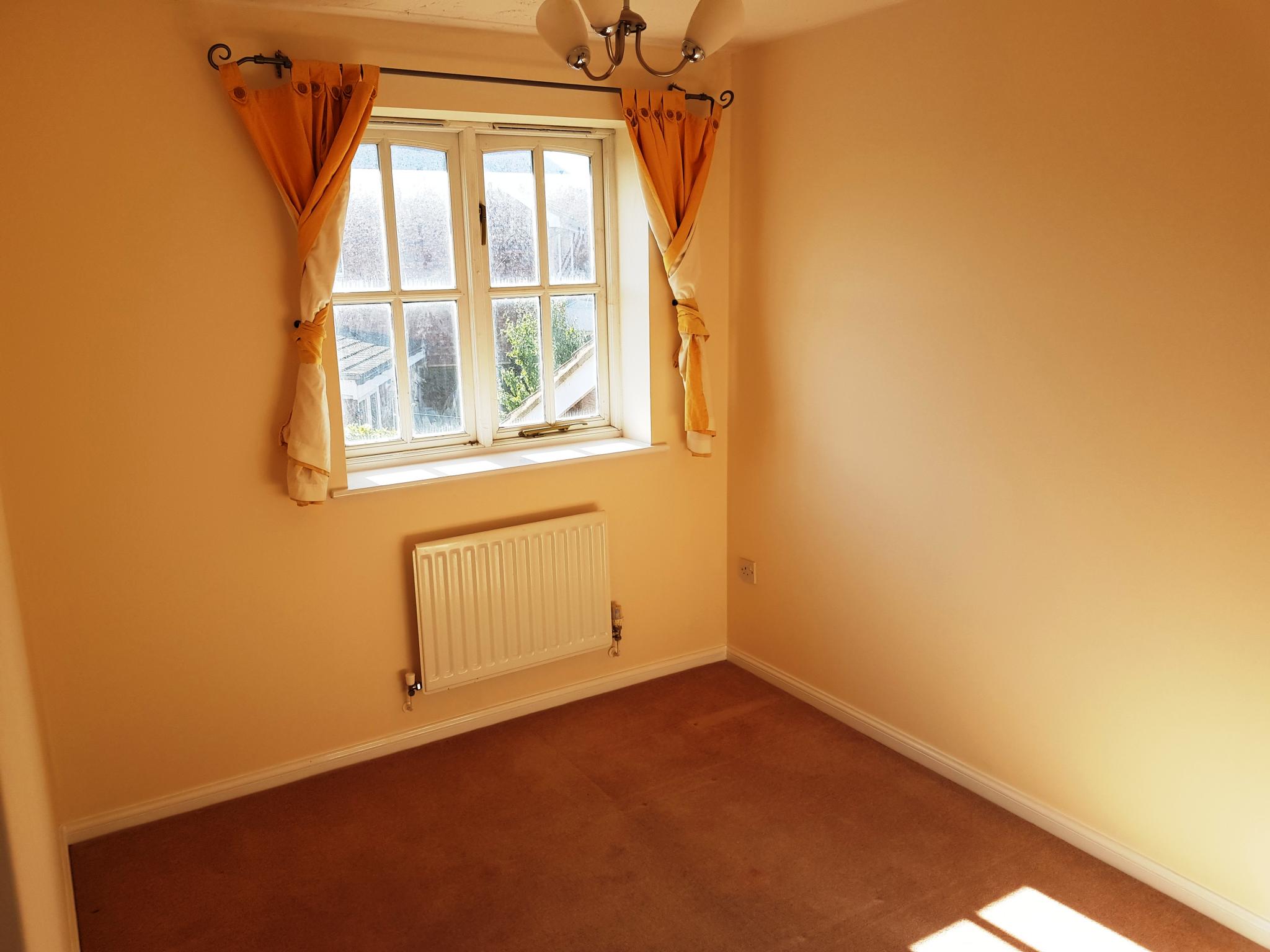 3 bedroom detached house SSTC in Ipswich - 7