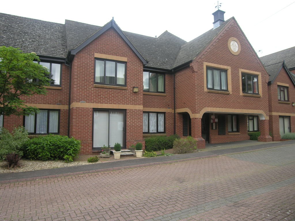 2 bedroom apartment flat/apartment For Sale in Ipswich - Photograph 1