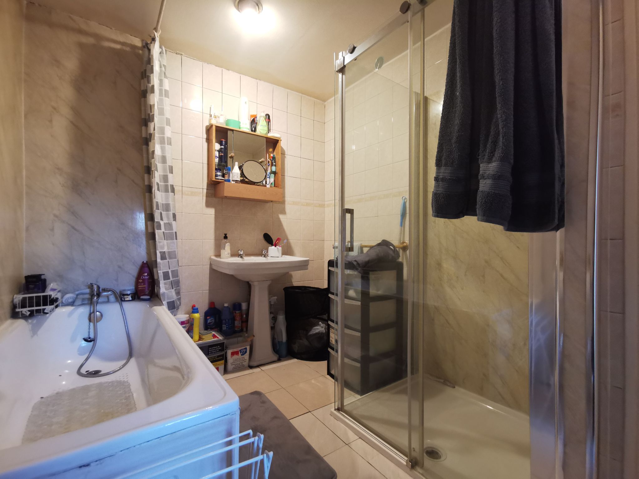 1 bedroom studio flat/apartment To Let in Willesden Green - Property photograph