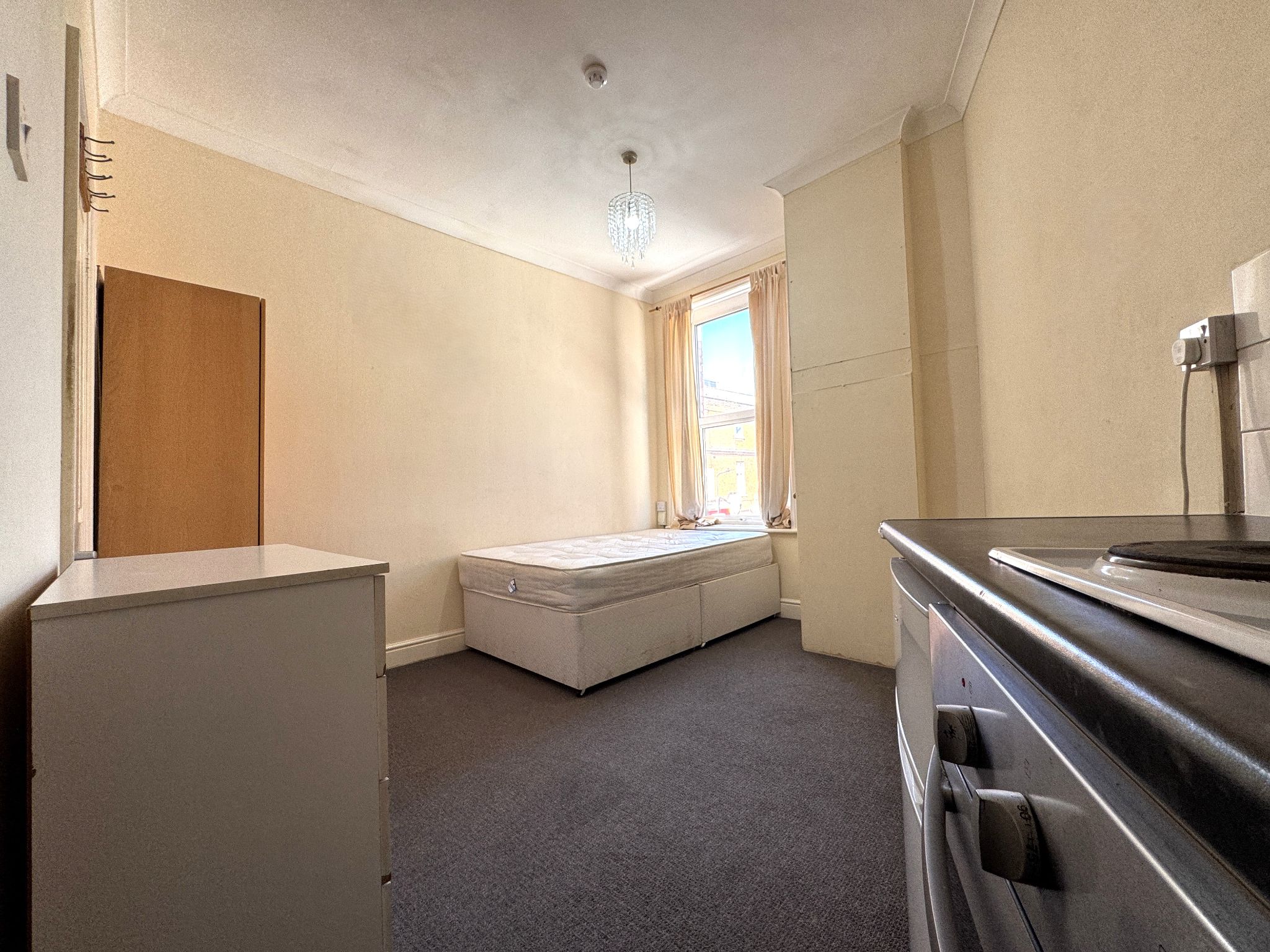 1 bedroom studio flat/apartment To Let in Willesden - Property photograph