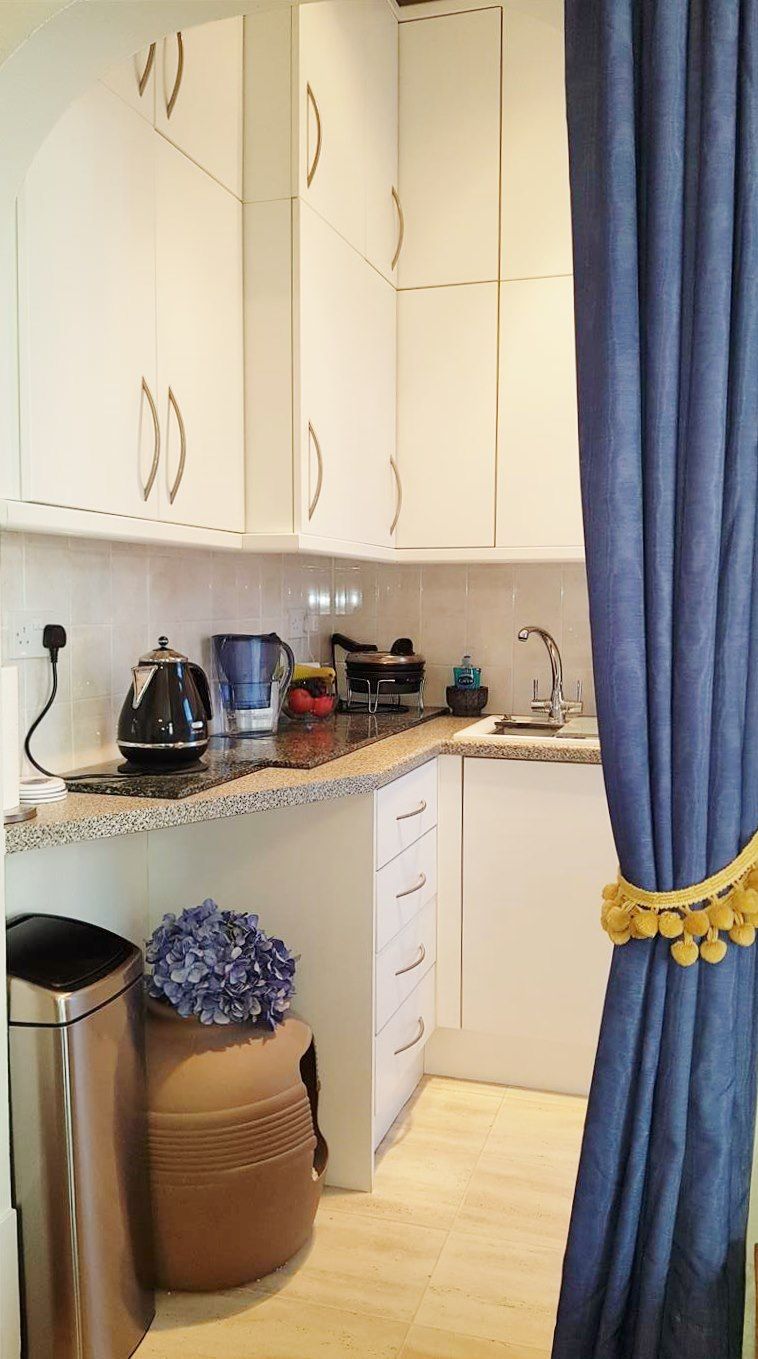 2 bedroom flat flat/apartment To Let in London - KITCHEN STORAGE