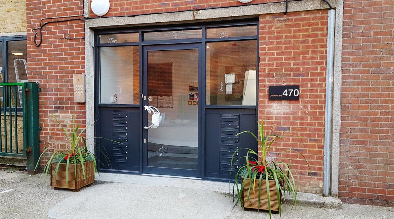 1 bedroom flat flat/apartment To Let in Kingsbury - MAIN ENTRANCE