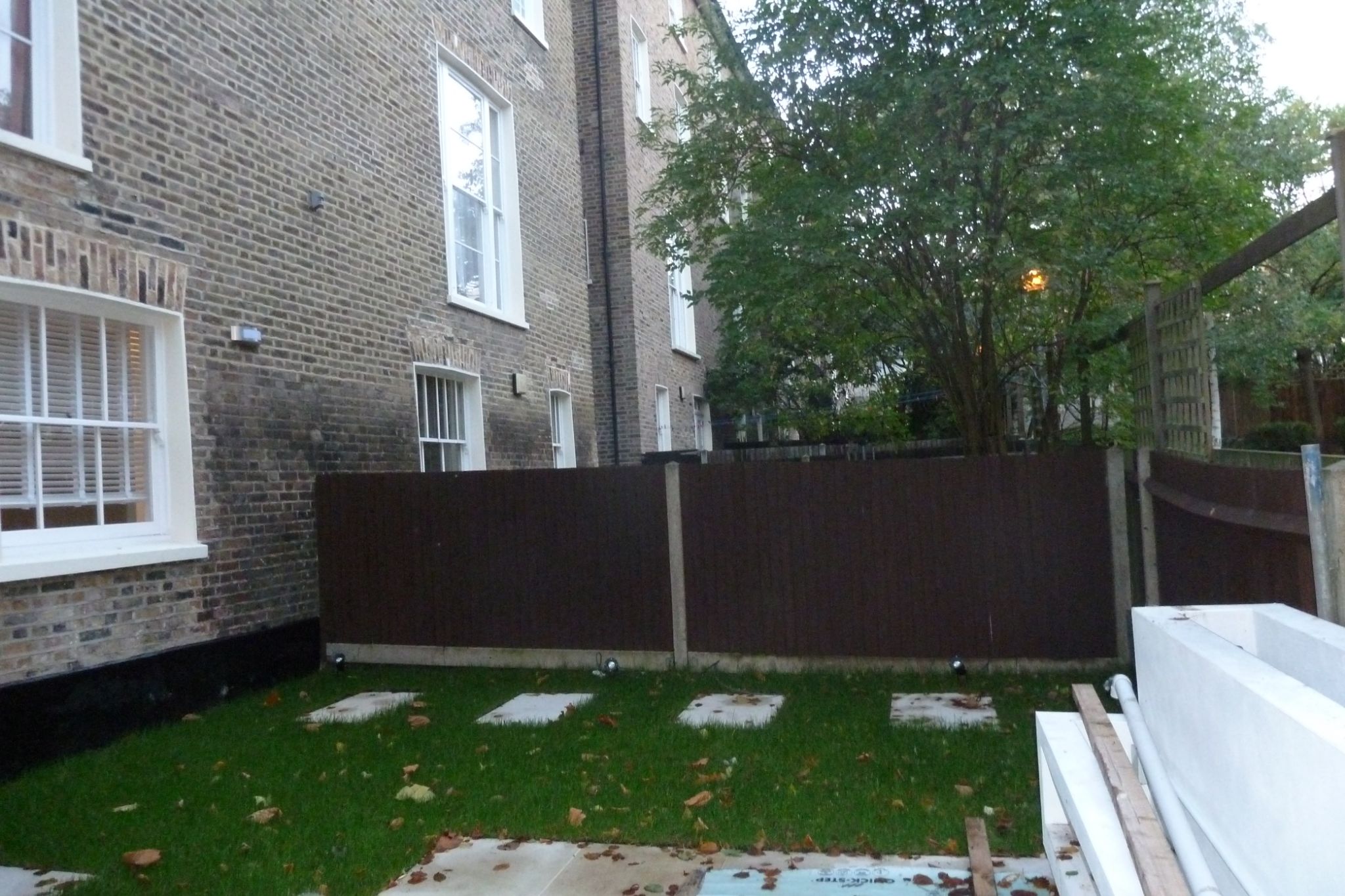 2 bedroom flat flat/apartment Under Offer in London - Private garden