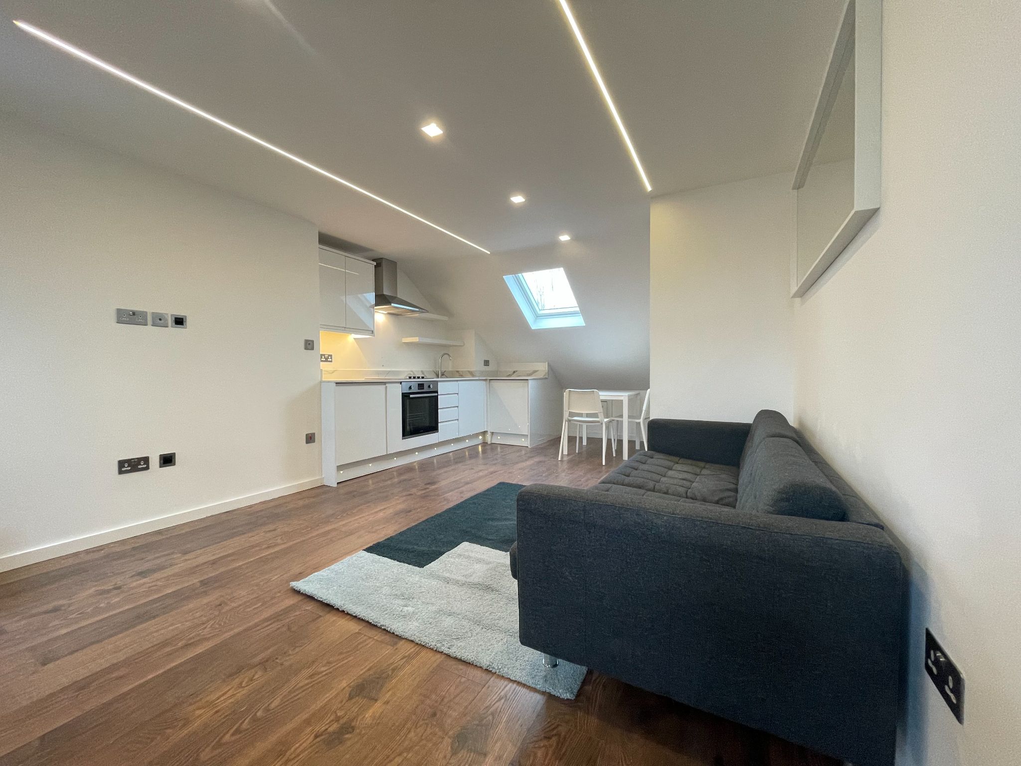 1 bedroom flat flat/apartment To Let in London - Photograph 1