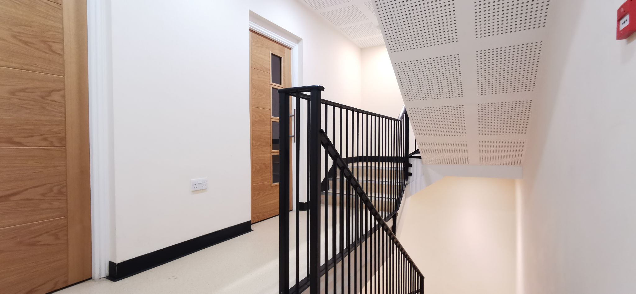 2 bedroom apartment flat/apartment To Let in Harrow - Photograph 12