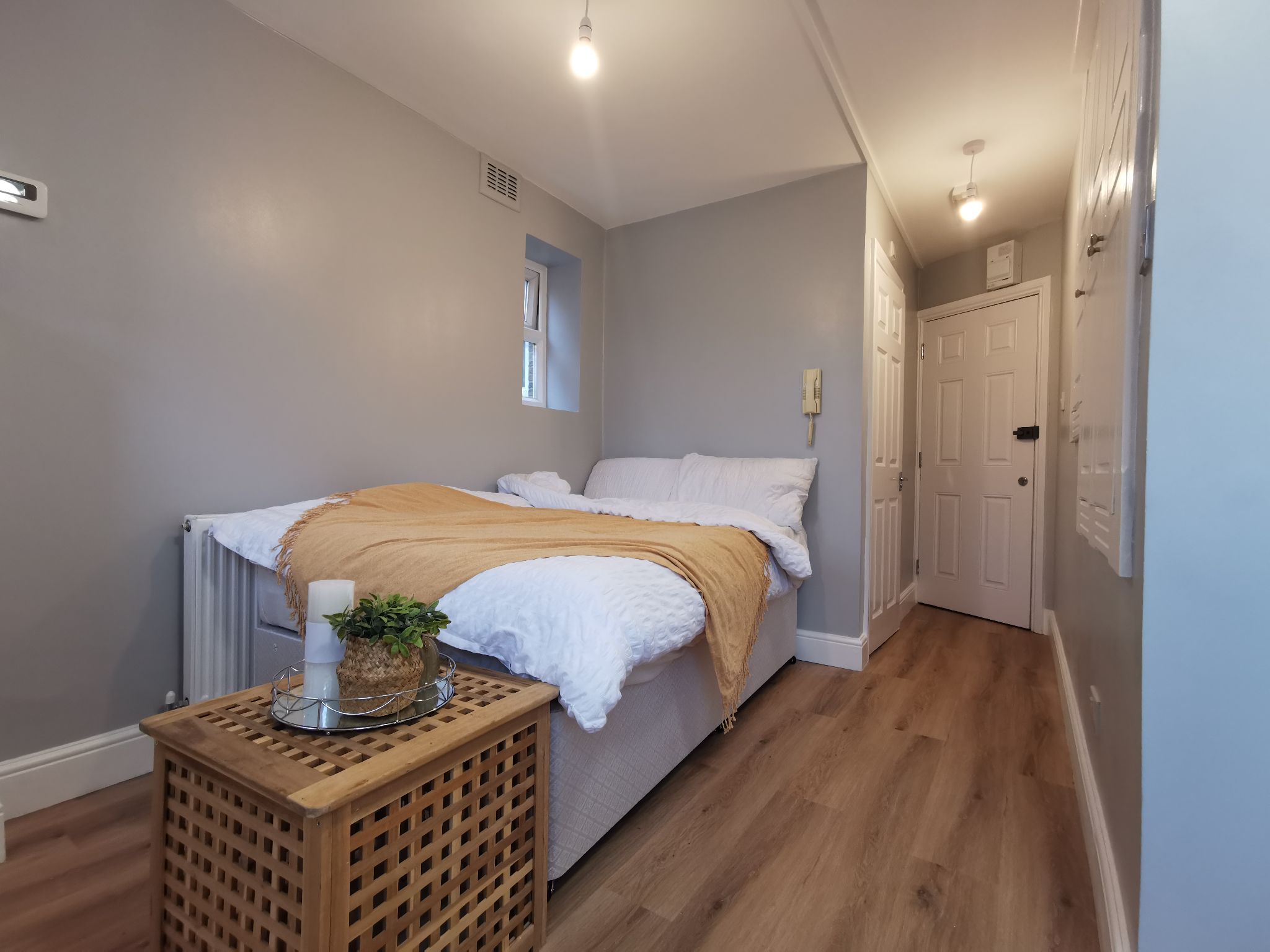 1 bedroom studio flat/apartment To Let in Willesden Green - Photograph 4