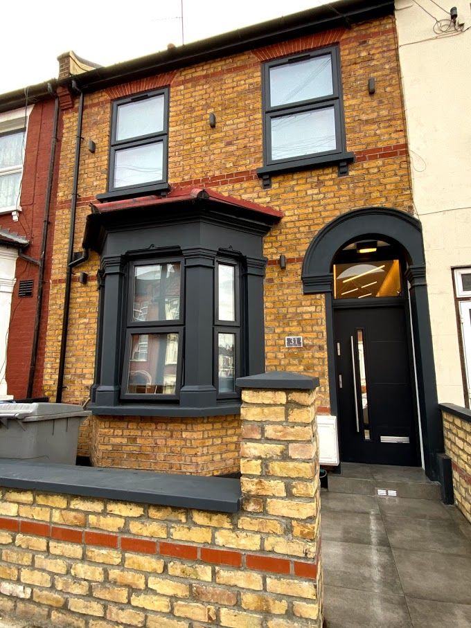 1 bedroom shared house To Let in Willesden Green - Front of property