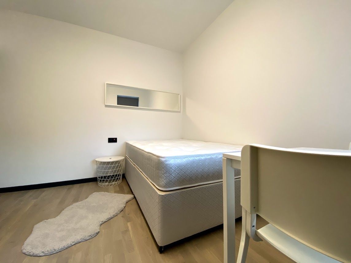1 bedroom shared house To Let in Willesden Green - Modern Decor