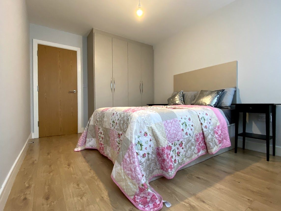 1 bedroom flat flat/apartment To Let in Kingsbury - DOUBLE BEDROOM/FITTER WARDROBES