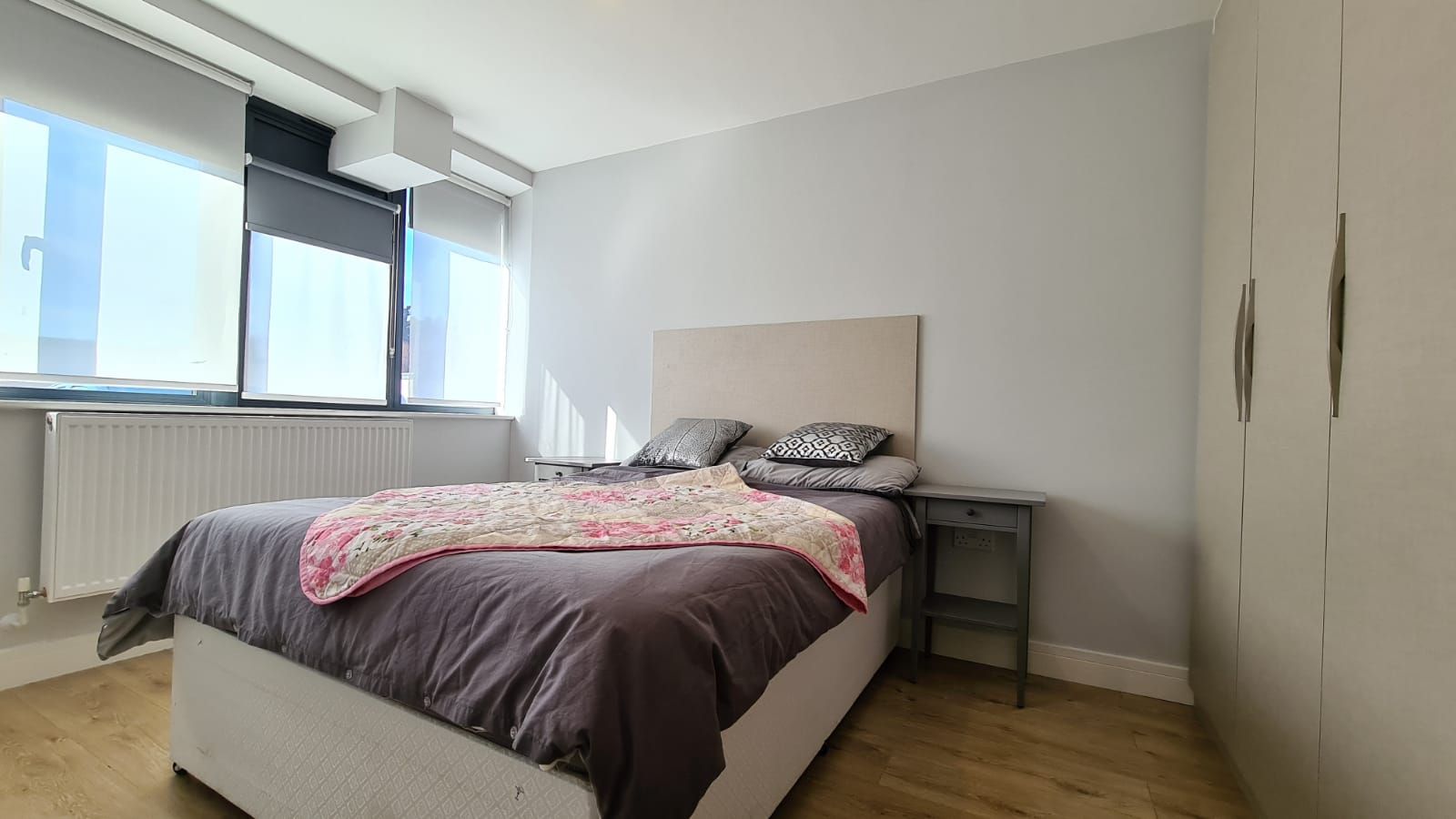 1 bedroom flat flat/apartment To Let in Kingsbury - Bedroom