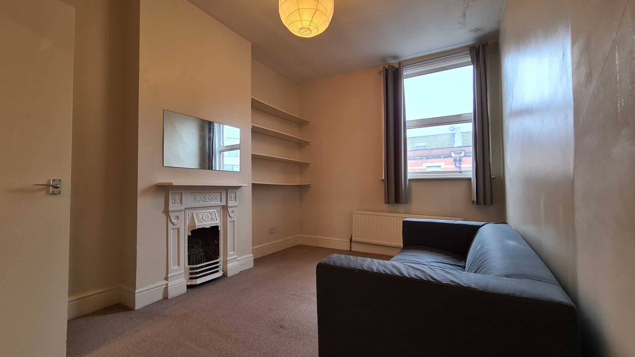 1 bedroom apartment flat/apartment To Let in Willesden Green - Photograph 1