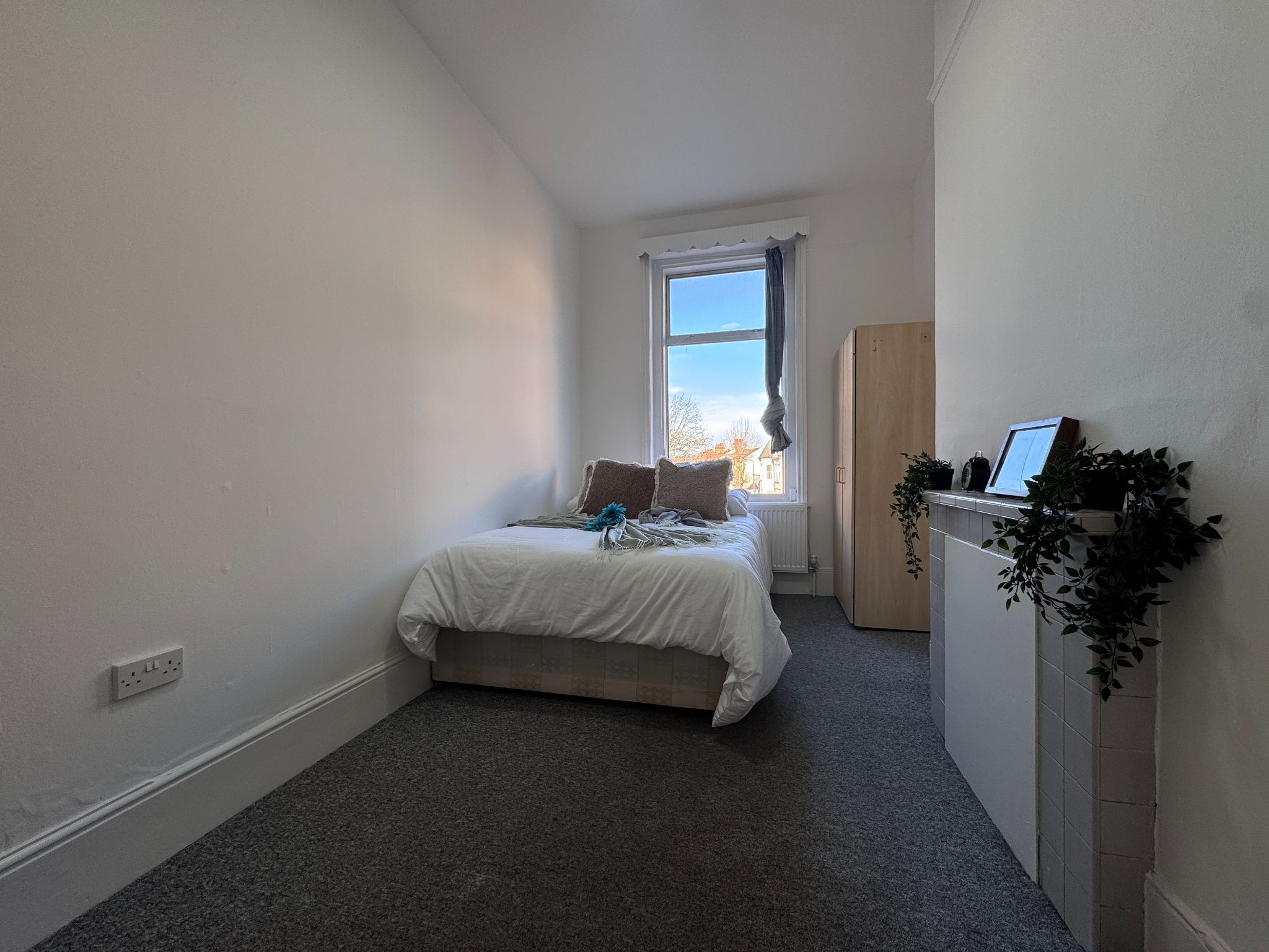 1 bedroom apartment flat/apartment To Let in Willesden Green - Photograph 3