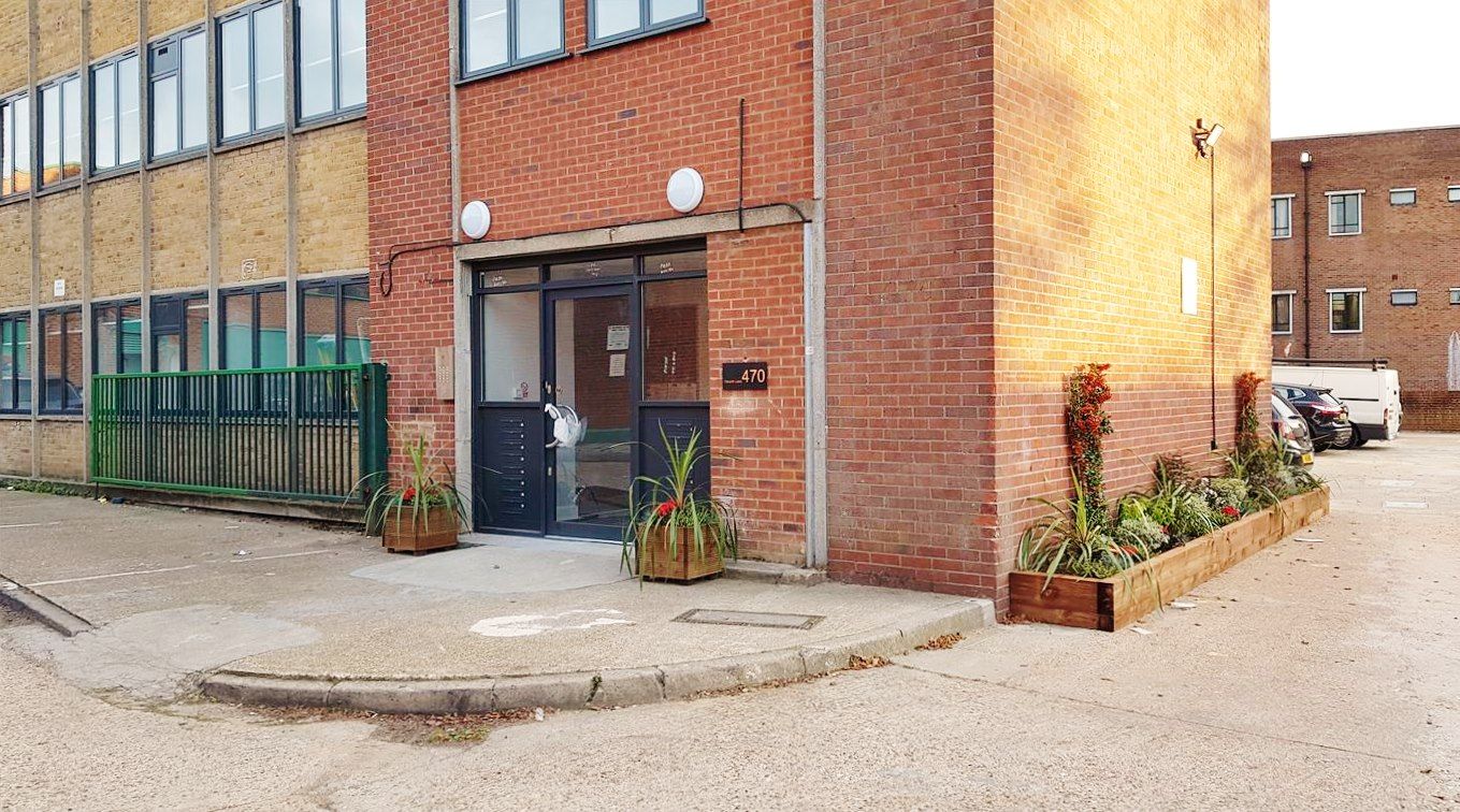 1 bedroom apartment flat/apartment Under Offer in Kingsbury - Entrance