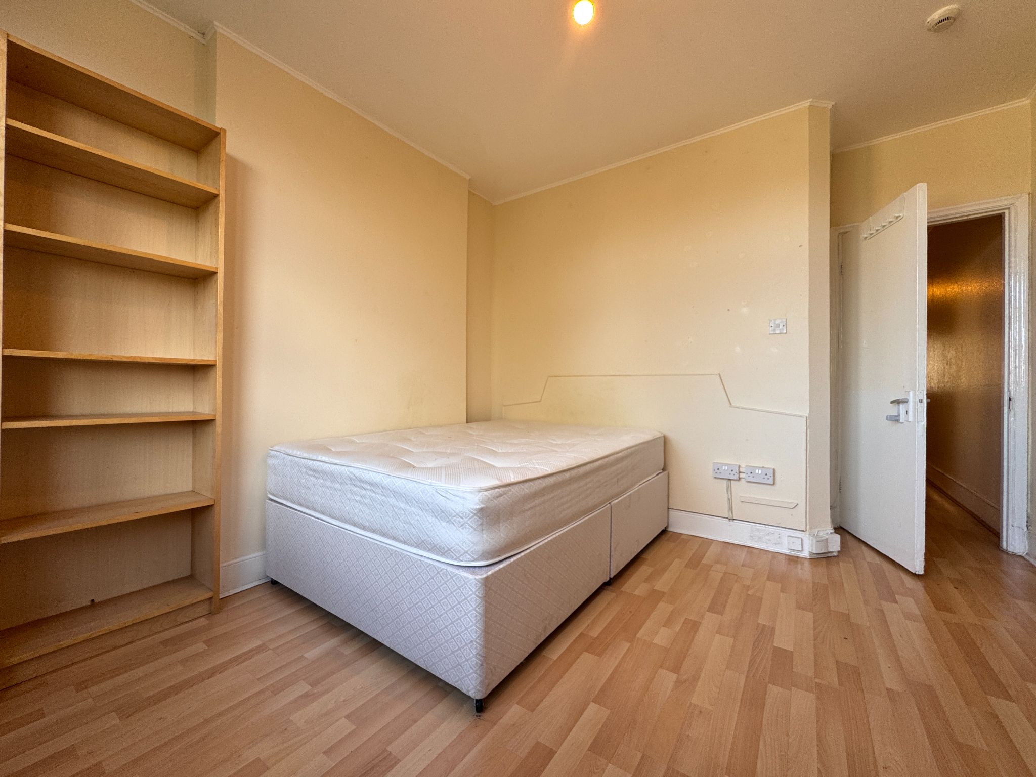 2 bedroom apartment flat/apartment To Let in Willesden - Photograph 14