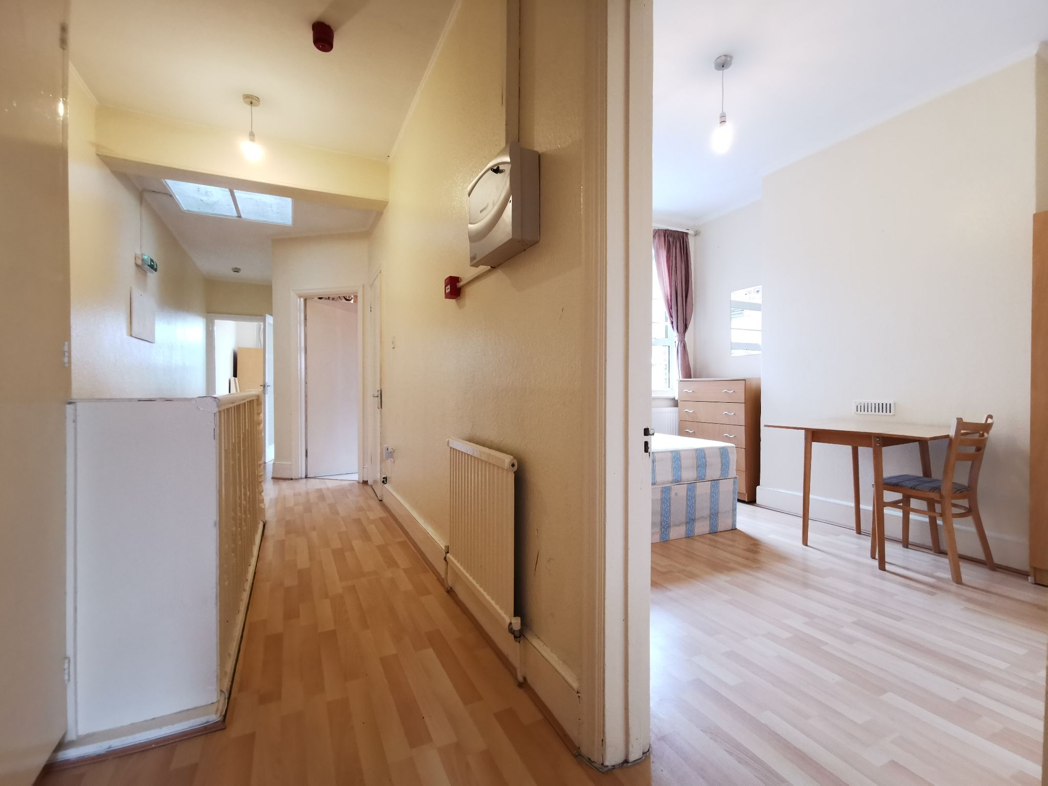 2 bedroom apartment flat/apartment To Let in London - Photograph 7