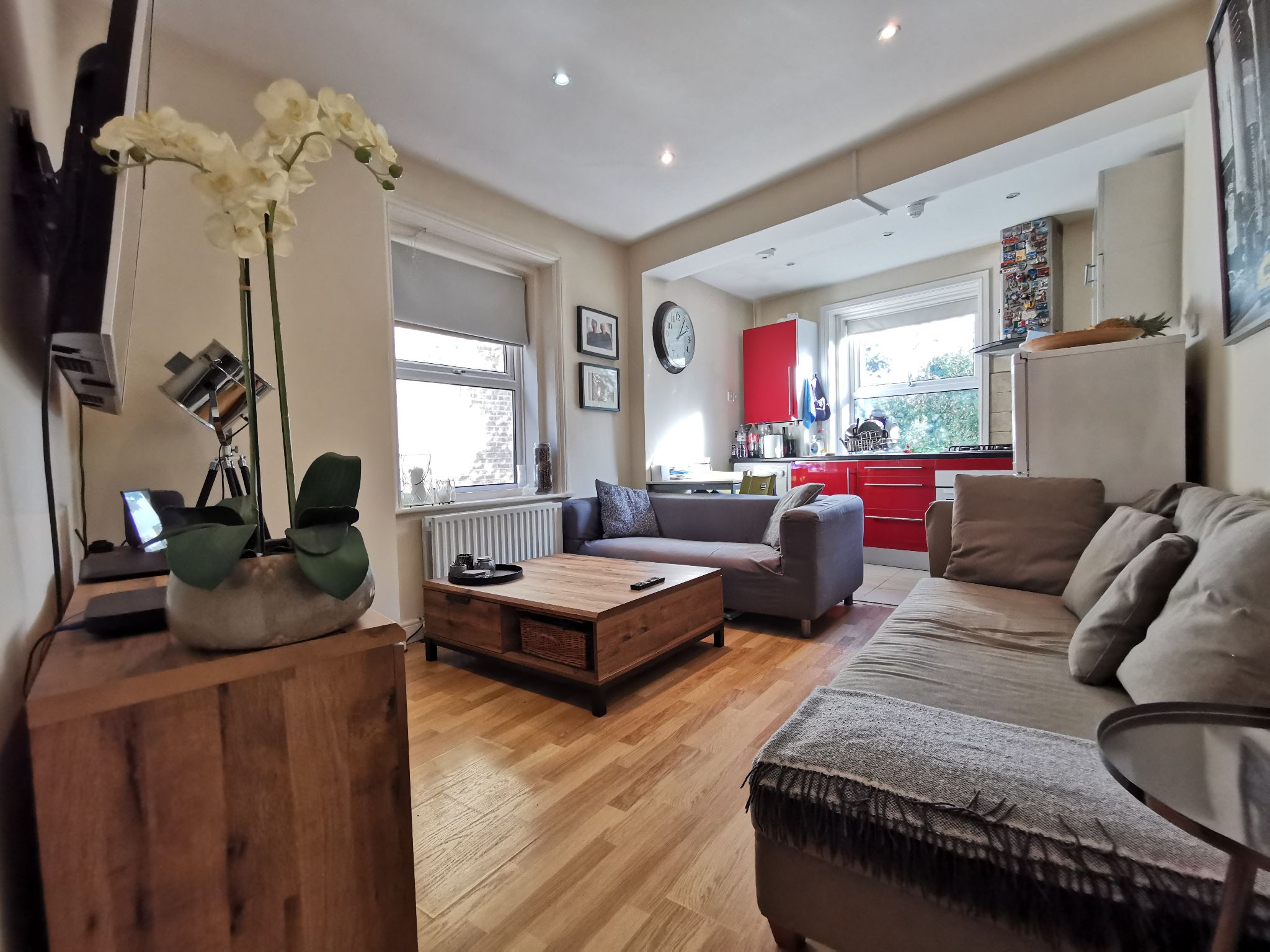 1 bedroom apartment flat/apartment To Let in Willesden Green - Photograph 13