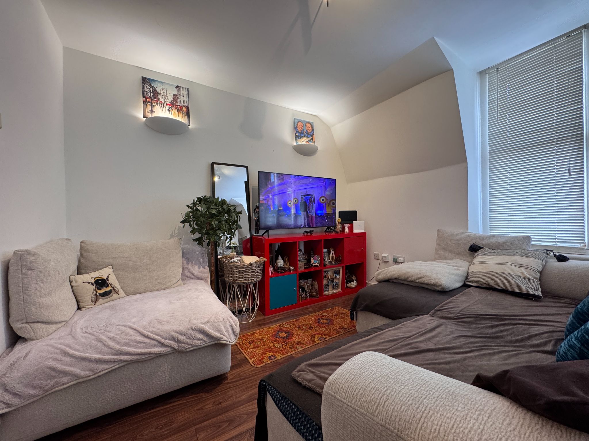 1 bedroom apartment flat/apartment To Let in Enfield - Property photograph