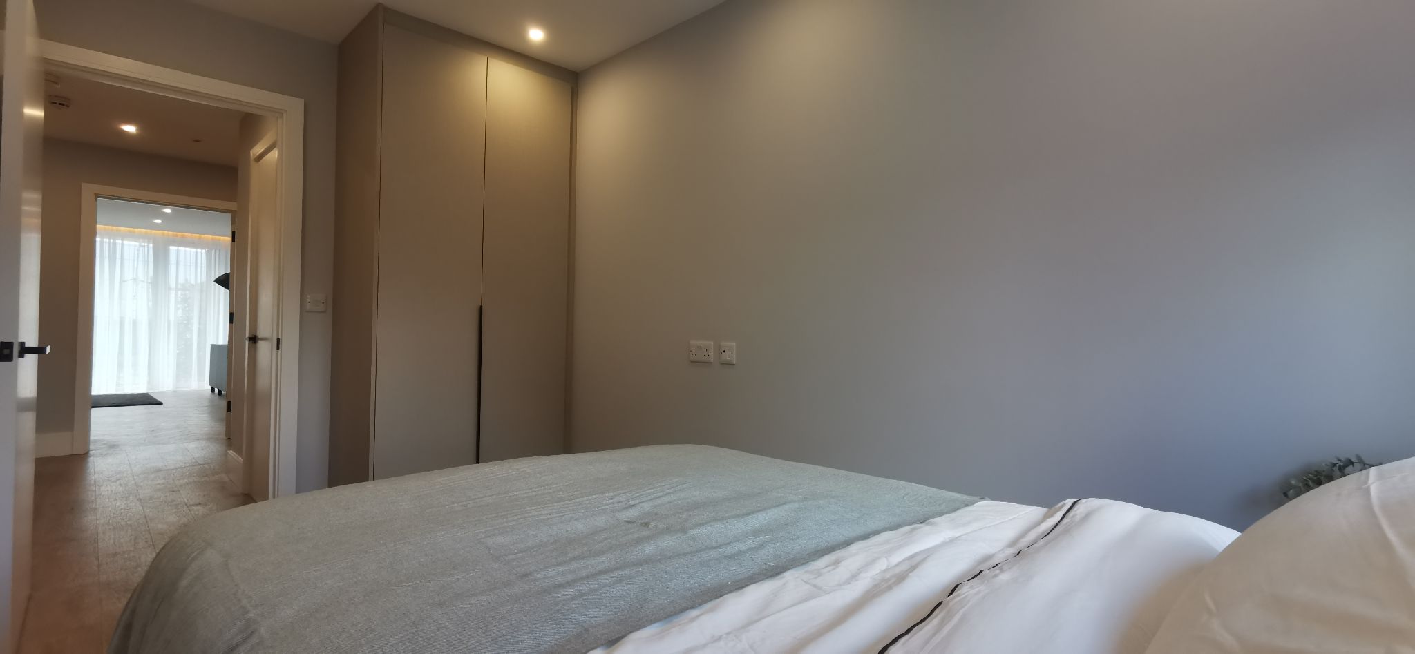 2 bedroom flat flat/apartment To Let in Harrow - Photograph 8